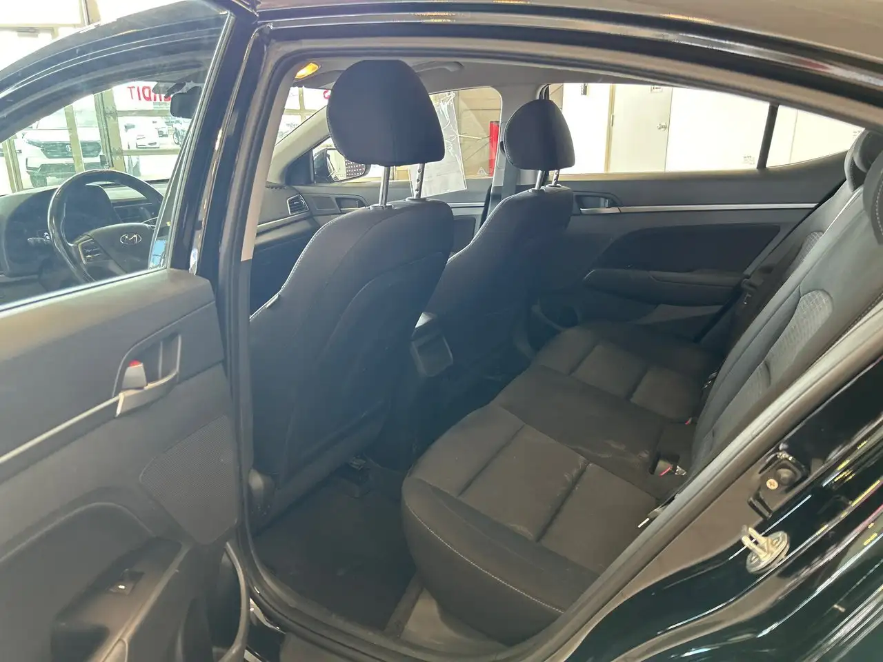 Hyundai ELANTRA снимка Hyundai ELANTRA