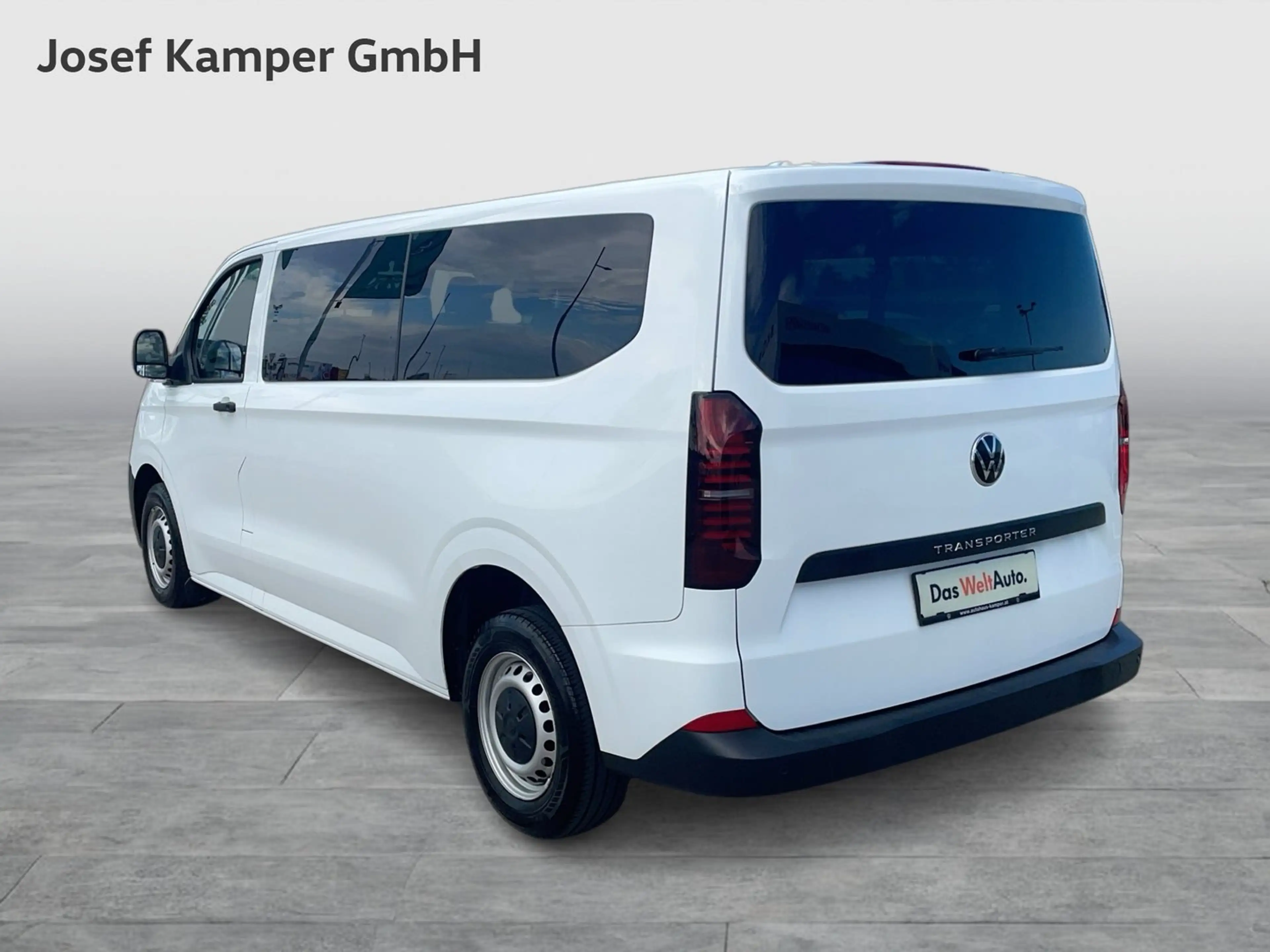 Volkswagen Transporter Kombi LR TDI — photo 3