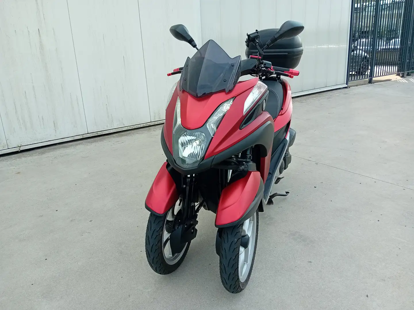 Yamaha TriCity Rouge - 1