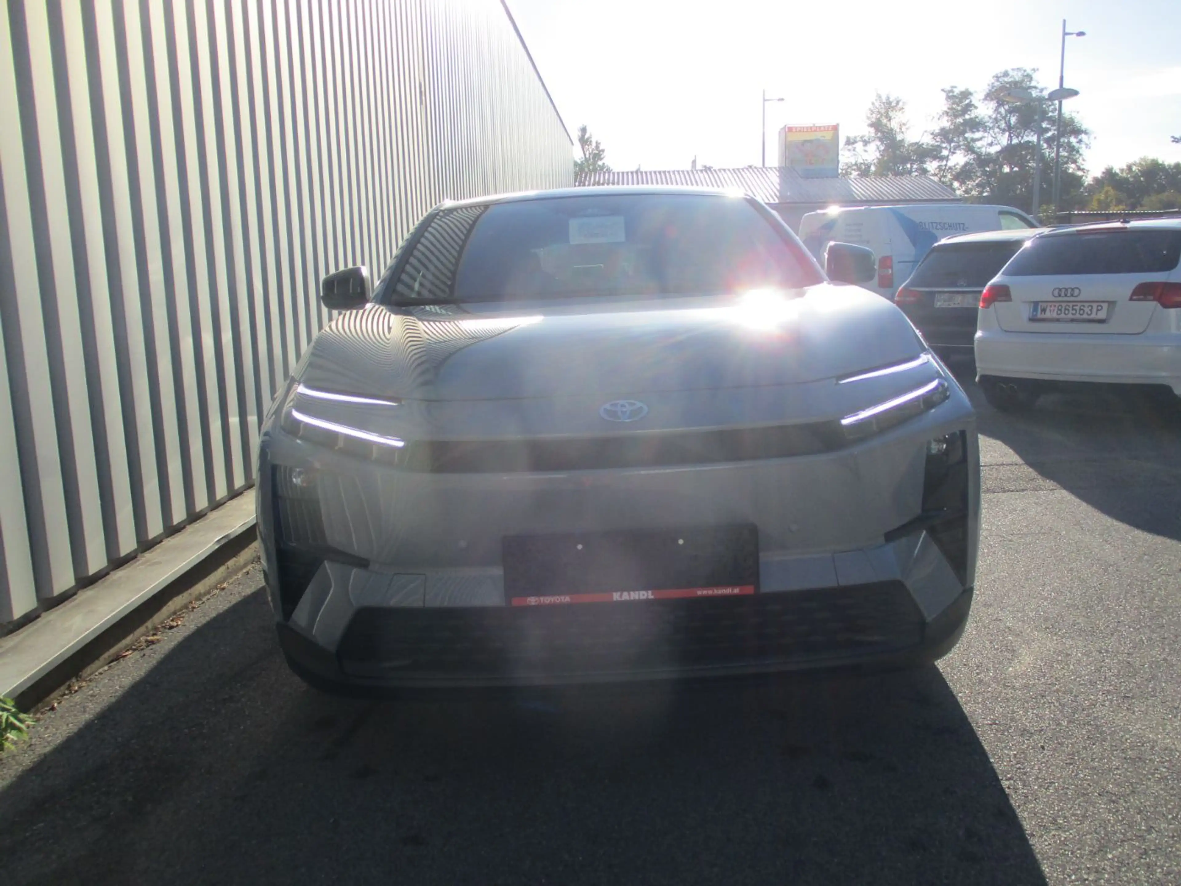 Toyota C-HR + W Teamplayer ACC+LED+Navi+SHZ+2xKlima+Kam. — photo 3