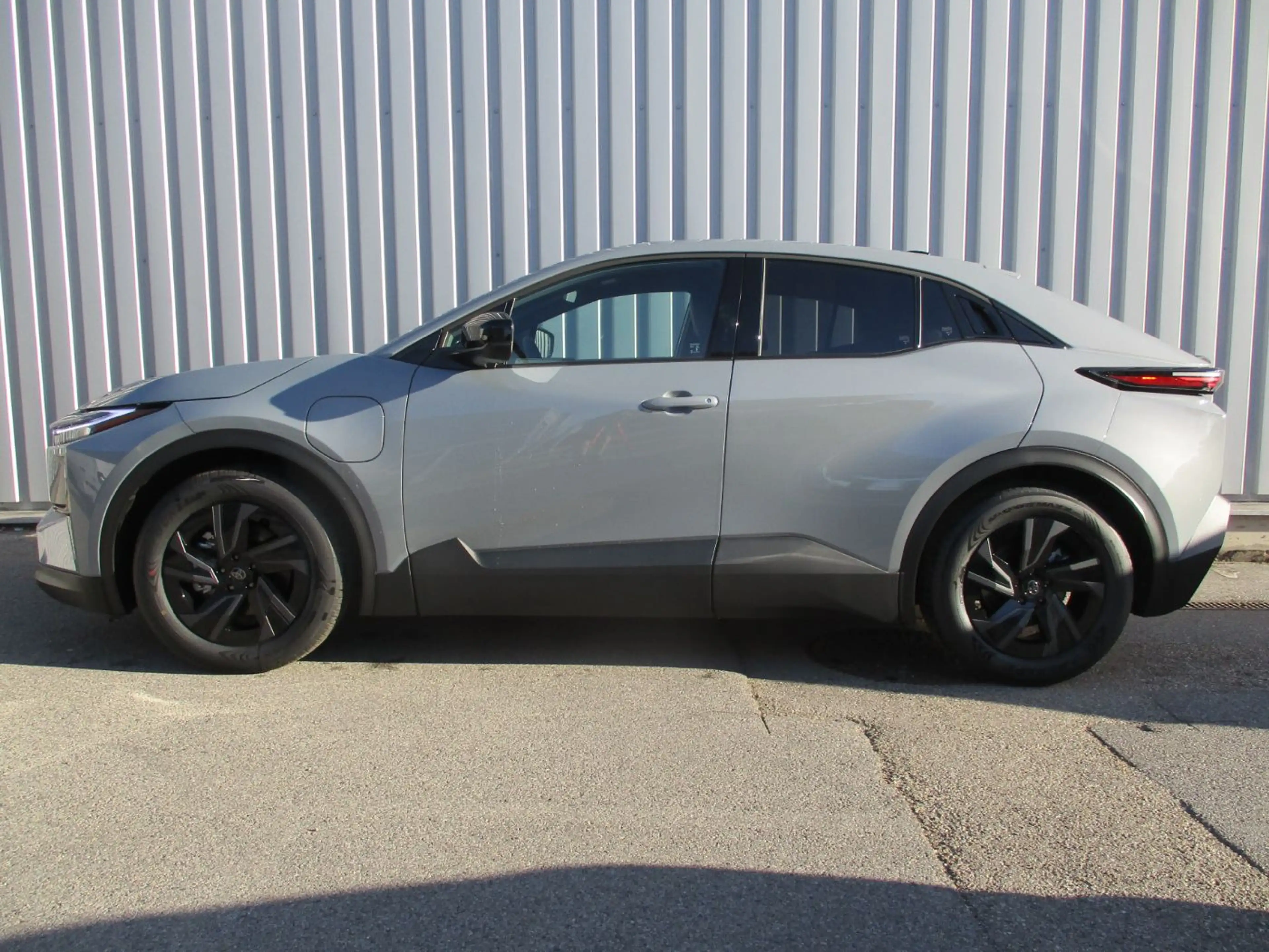 Toyota C-HR + W Teamplayer ACC+LED+Navi+SHZ+2xKlima+Kam. — photo 4