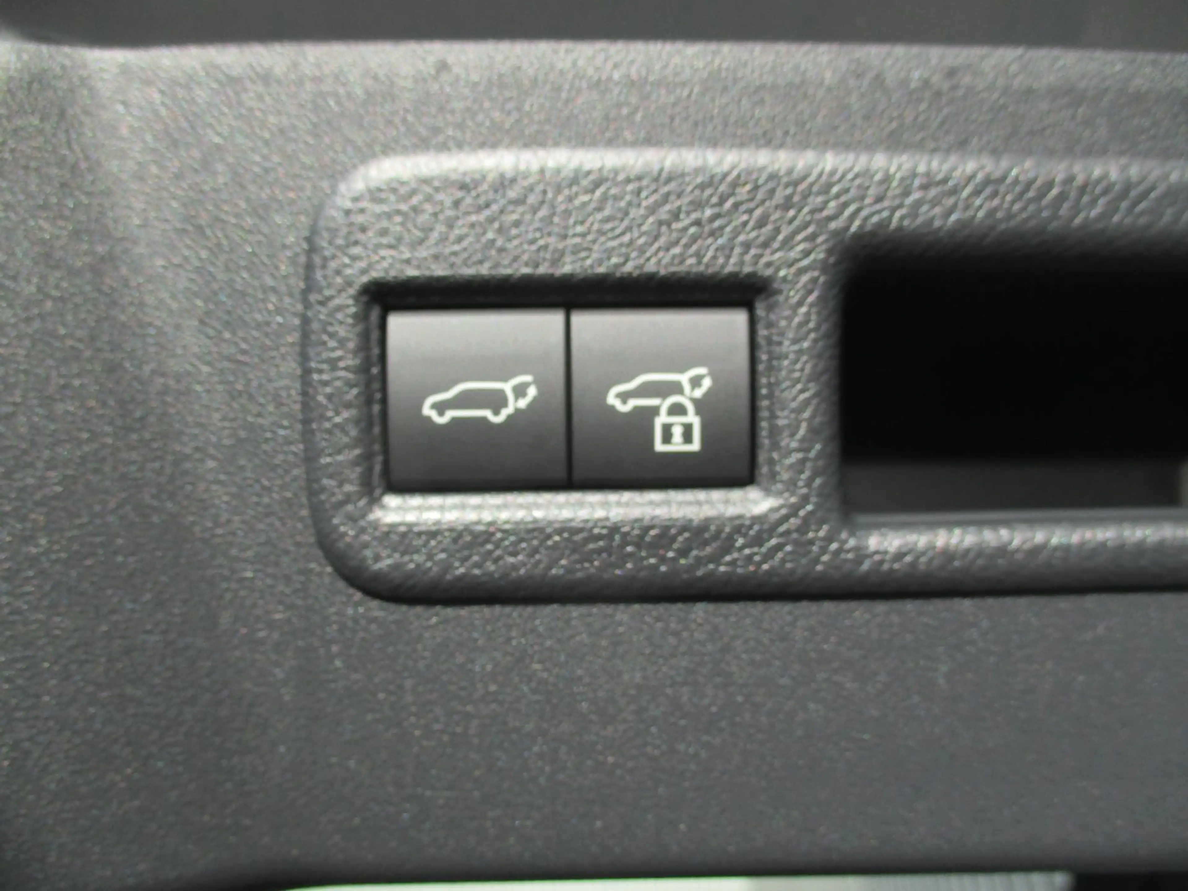 Toyota C-HR + W Teamplayer ACC+LED+Navi+SHZ+2xKlima+Kam. — photo 8