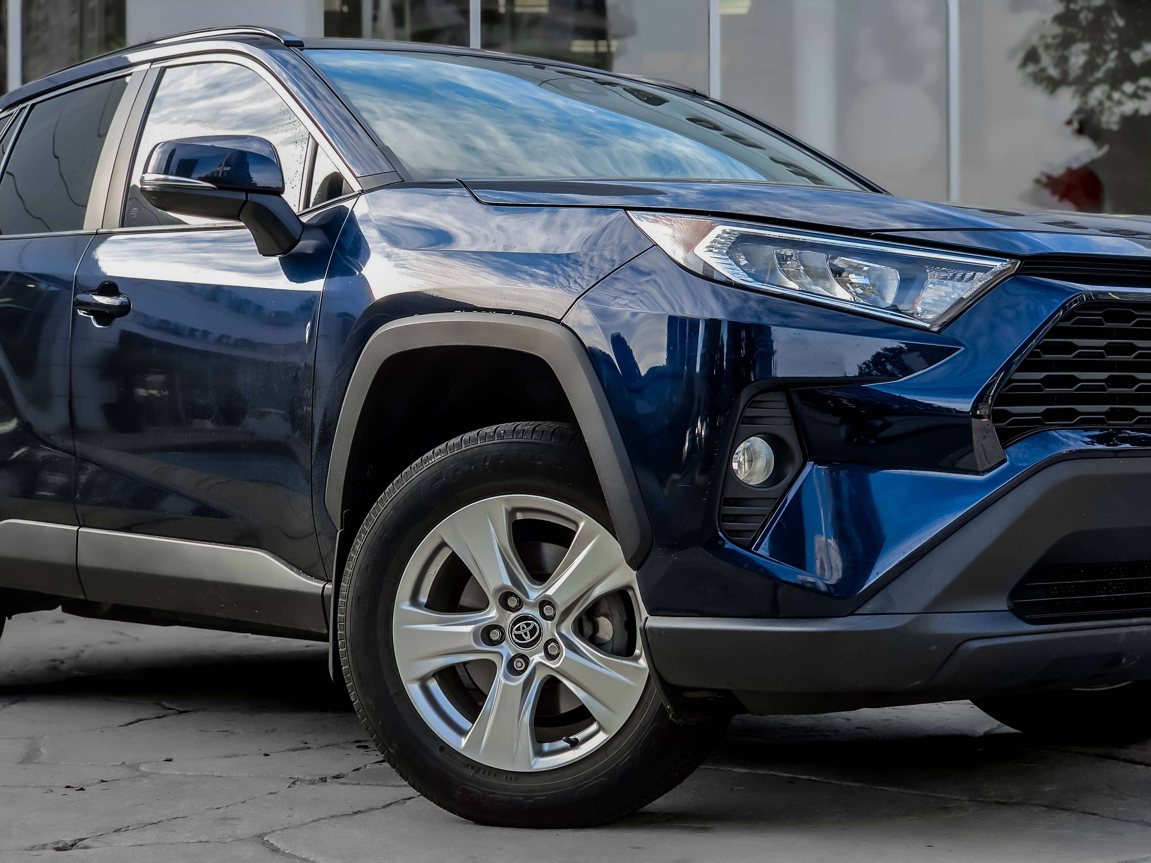 used 2020 Toyota RAV4 car, priced at $29,995