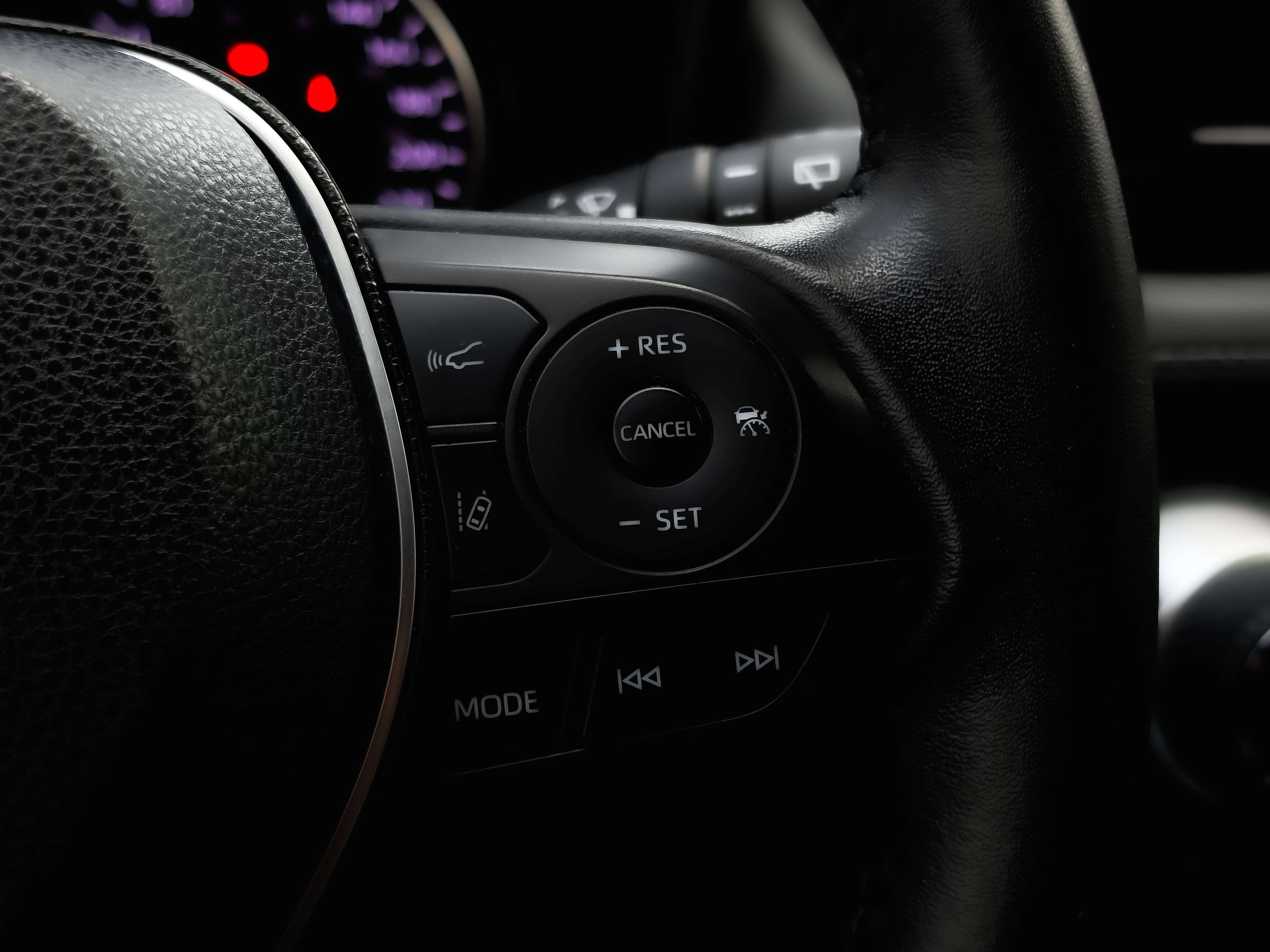 used 2020 Toyota RAV4 car, priced at $29,995
