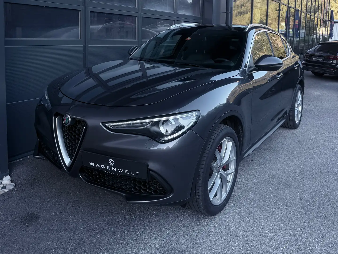 Alfa Romeo Stelvio Super Q4, Panorama, Harman-Kardon, AHK, Assistenz-Paket Grau - 1