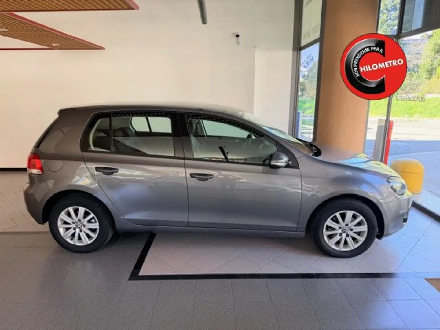 Volkswagen Golf 5p 1.6 tdi Gris - 1