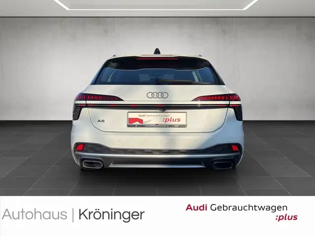 Audi A6 Avant view 6