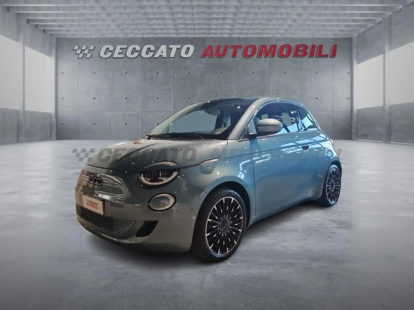 Fiat 500e 500e Cabrio 42 kWh Icon Bleu - 1