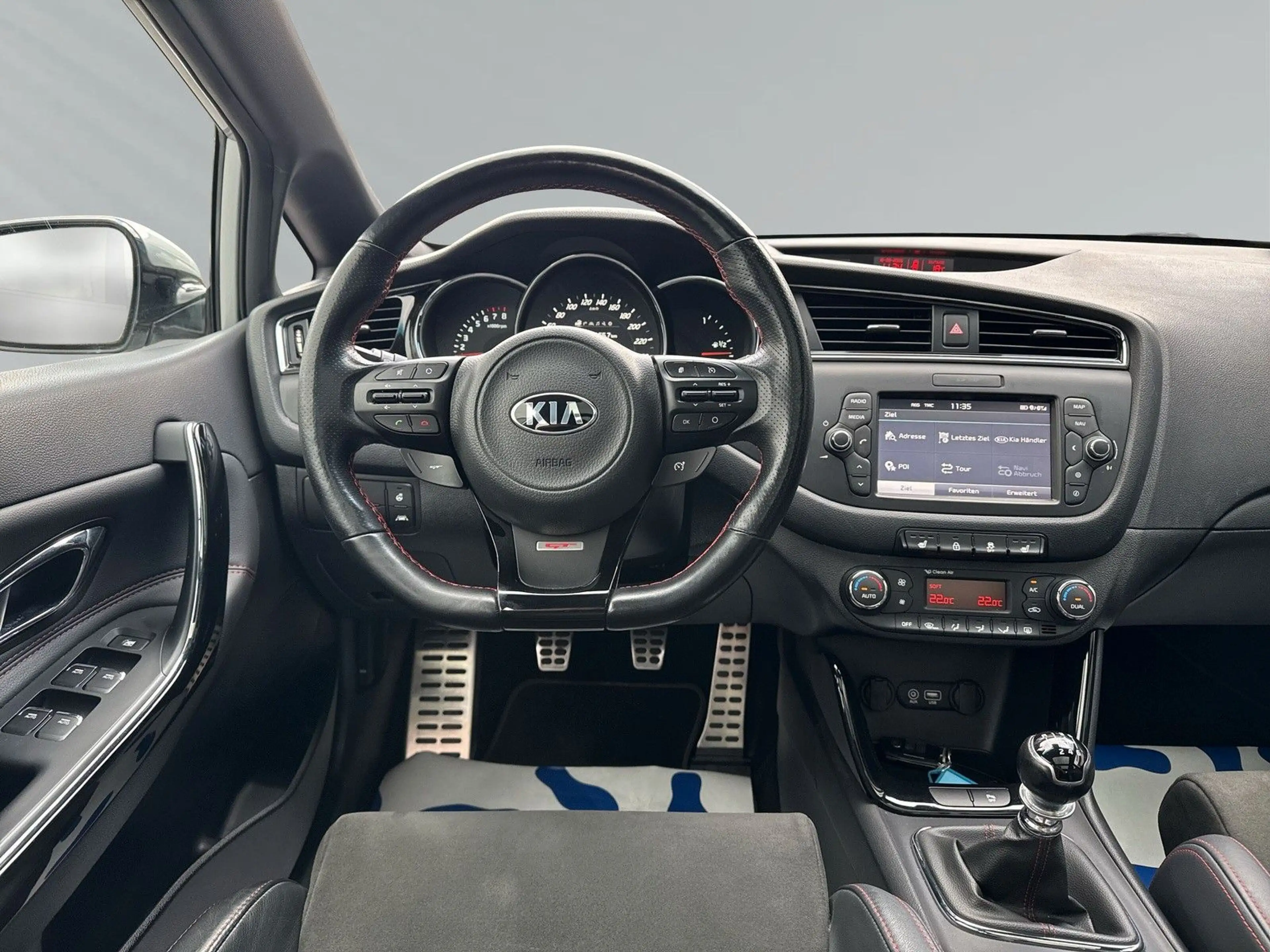 Kia Ceed / cee'd Ceed GT-Track |Panorama|Kamera|Navi|Shz|Xenon|++ — photo 19