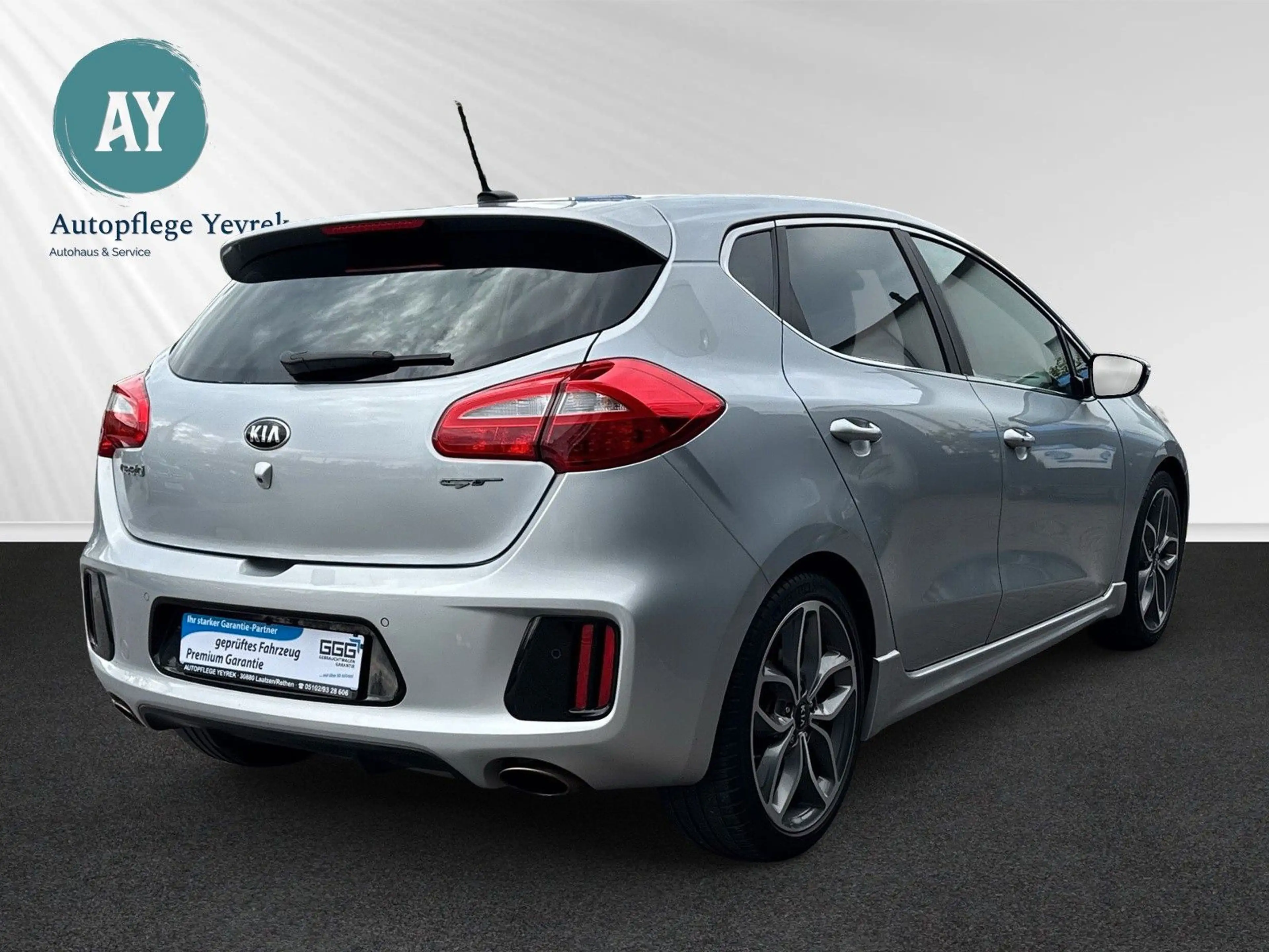 Kia Ceed / cee'd Ceed GT-Track |Panorama|Kamera|Navi|Shz|Xenon|++ — photo 7
