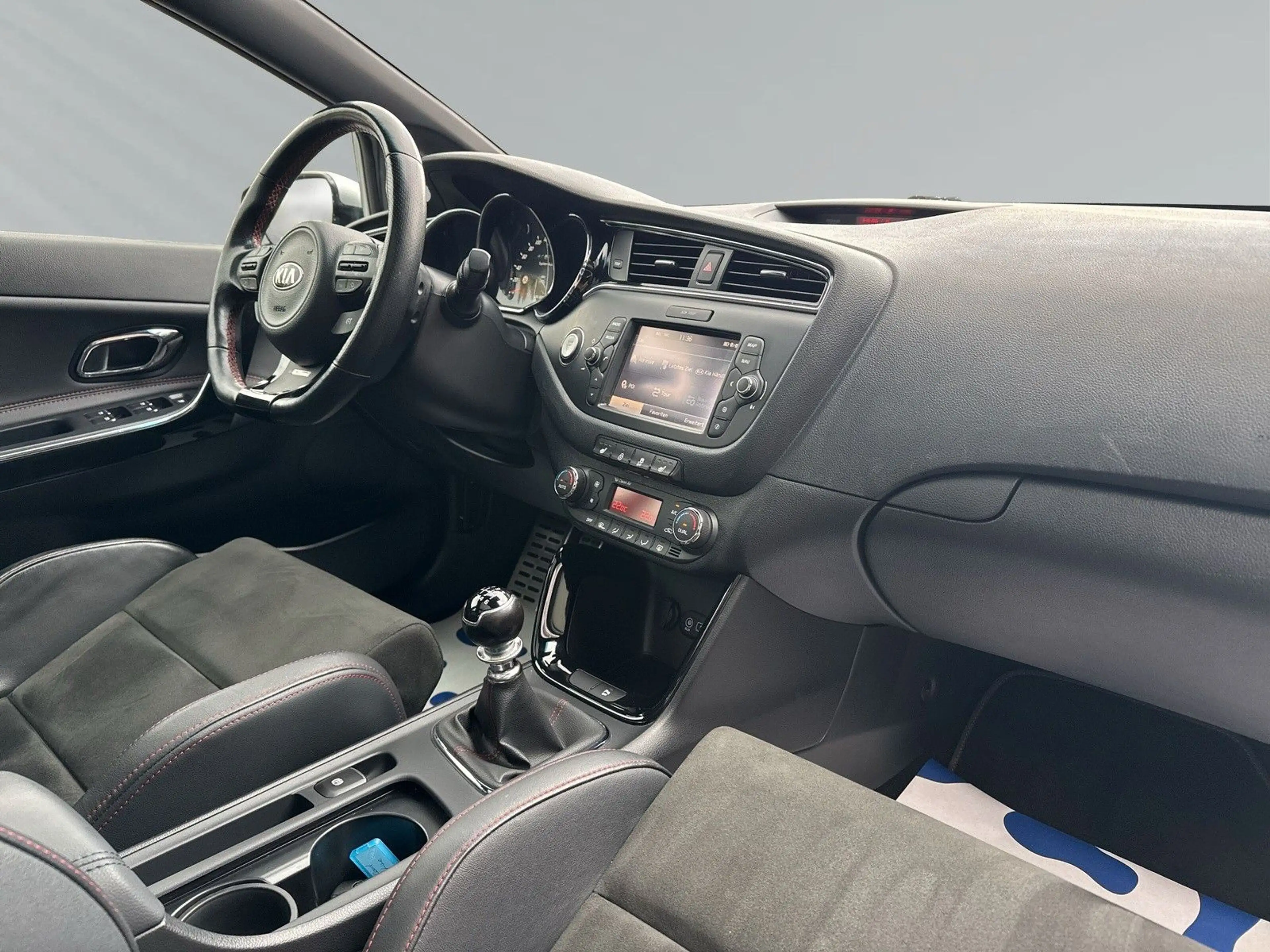 Kia Ceed / cee'd Ceed GT-Track |Panorama|Kamera|Navi|Shz|Xenon|++ — photo 22