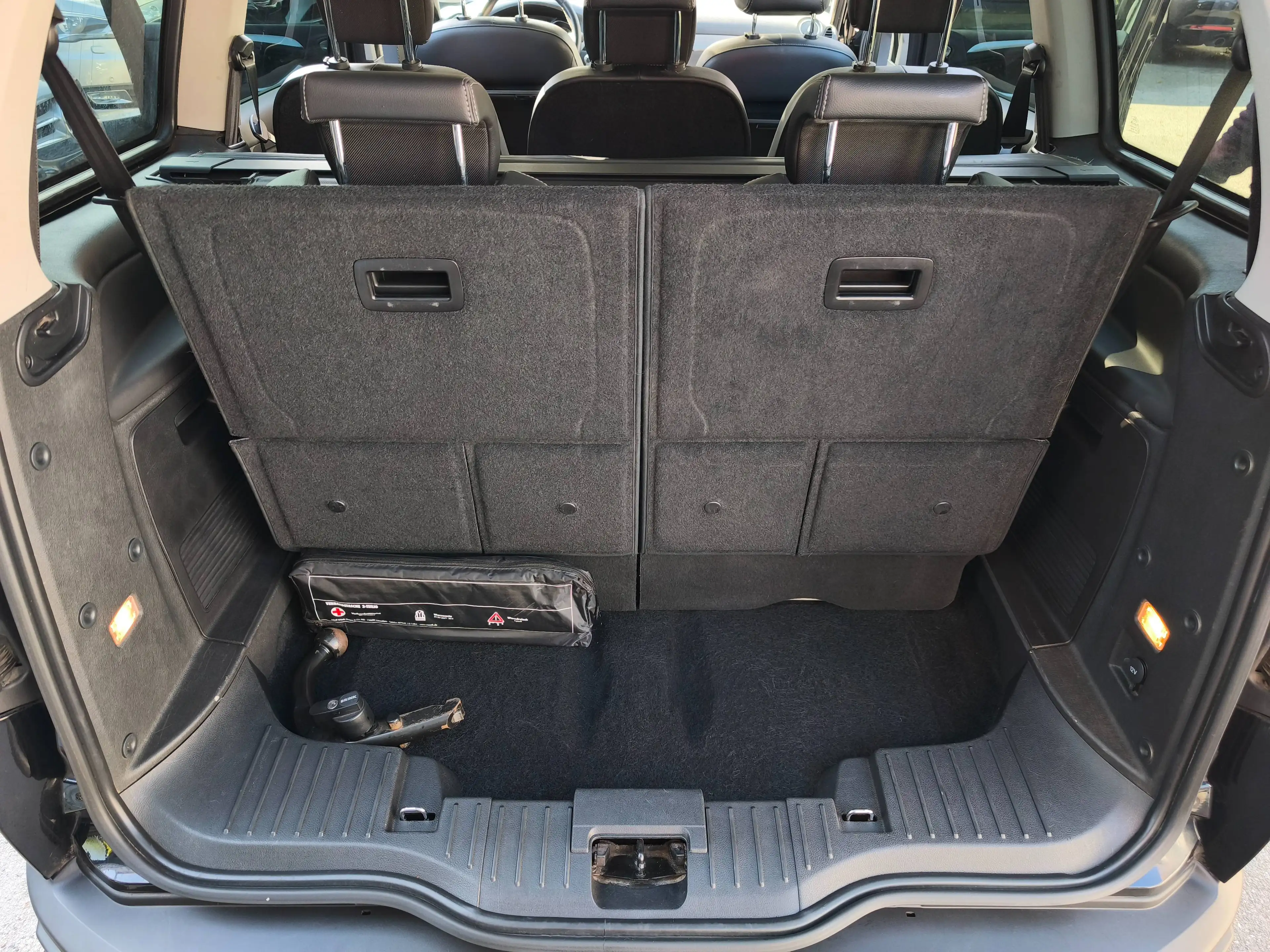 Ford Galaxy Titanium 2.0 TDI 7SITTZE/KLIMA/NAVI/KAMERA/XENON/PANORAMA/SOUNDSYSTEM — photo 13