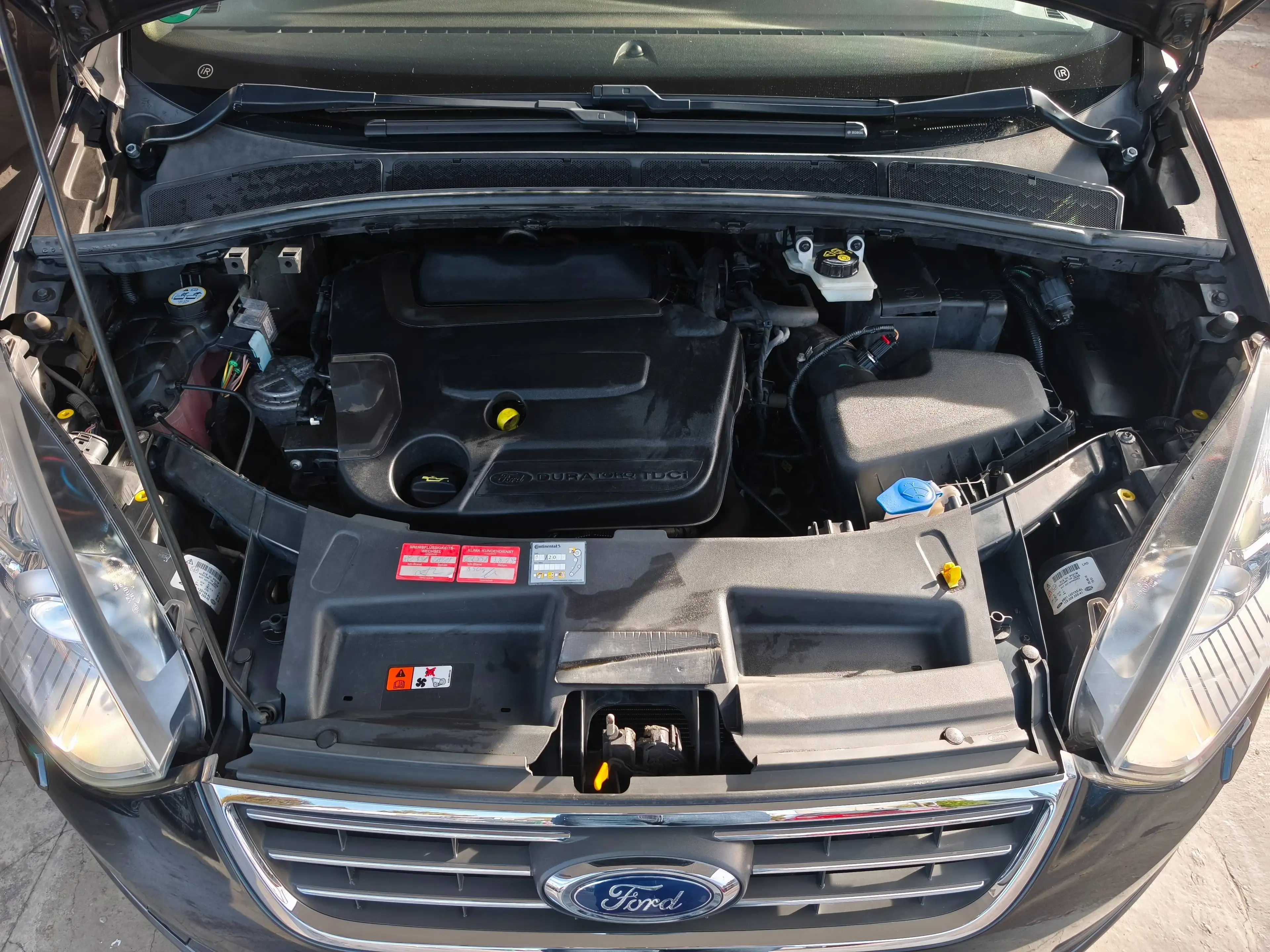 Ford Galaxy Titanium 2.0 TDI 7SITTZE/KLIMA/NAVI/KAMERA/XENON/PANORAMA/SOUNDSYSTEM — photo 6