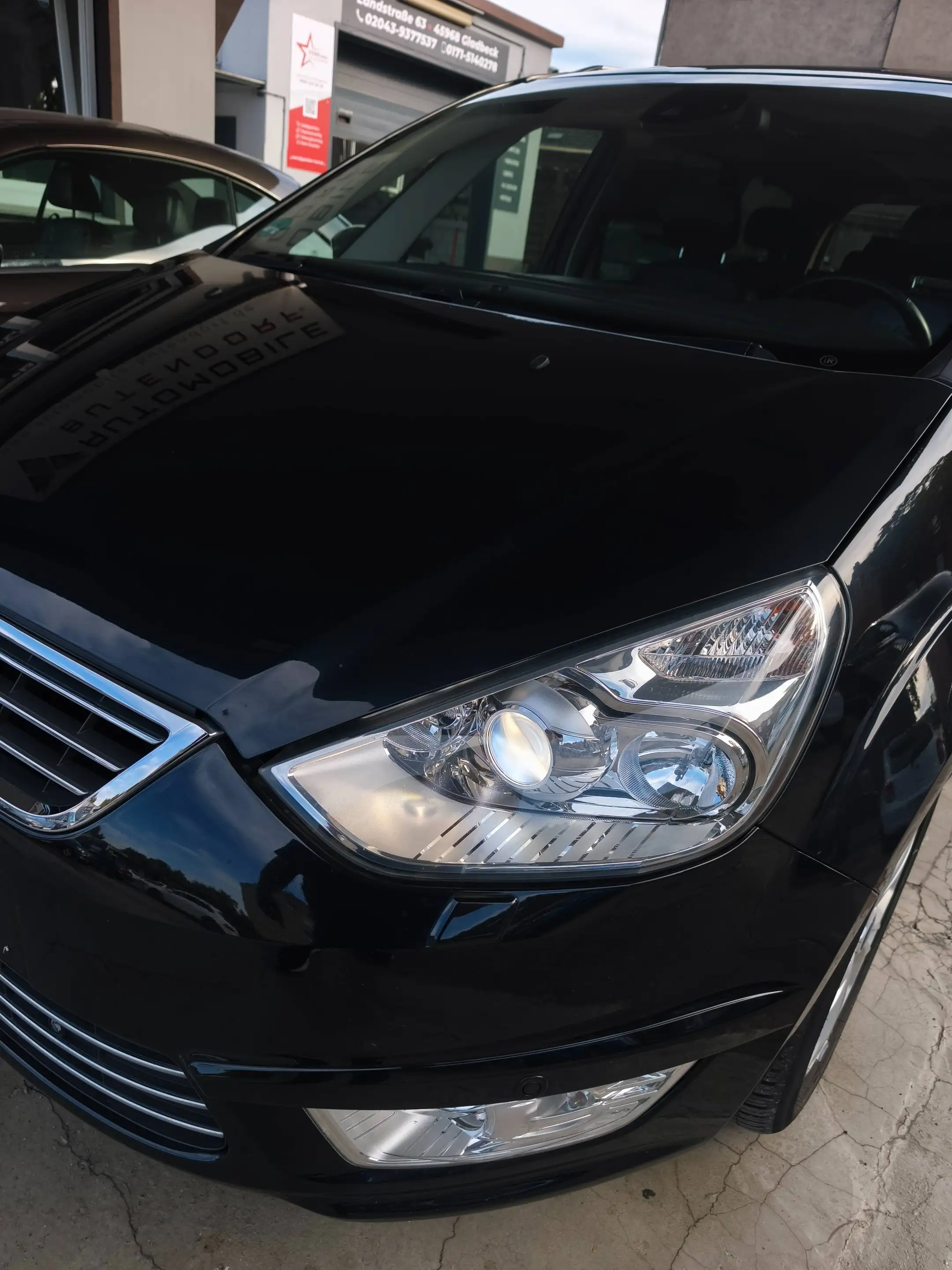 Ford Galaxy Titanium 2.0 TDI 7SITTZE/KLIMA/NAVI/KAMERA/XENON/PANORAMA/SOUNDSYSTEM — photo 5