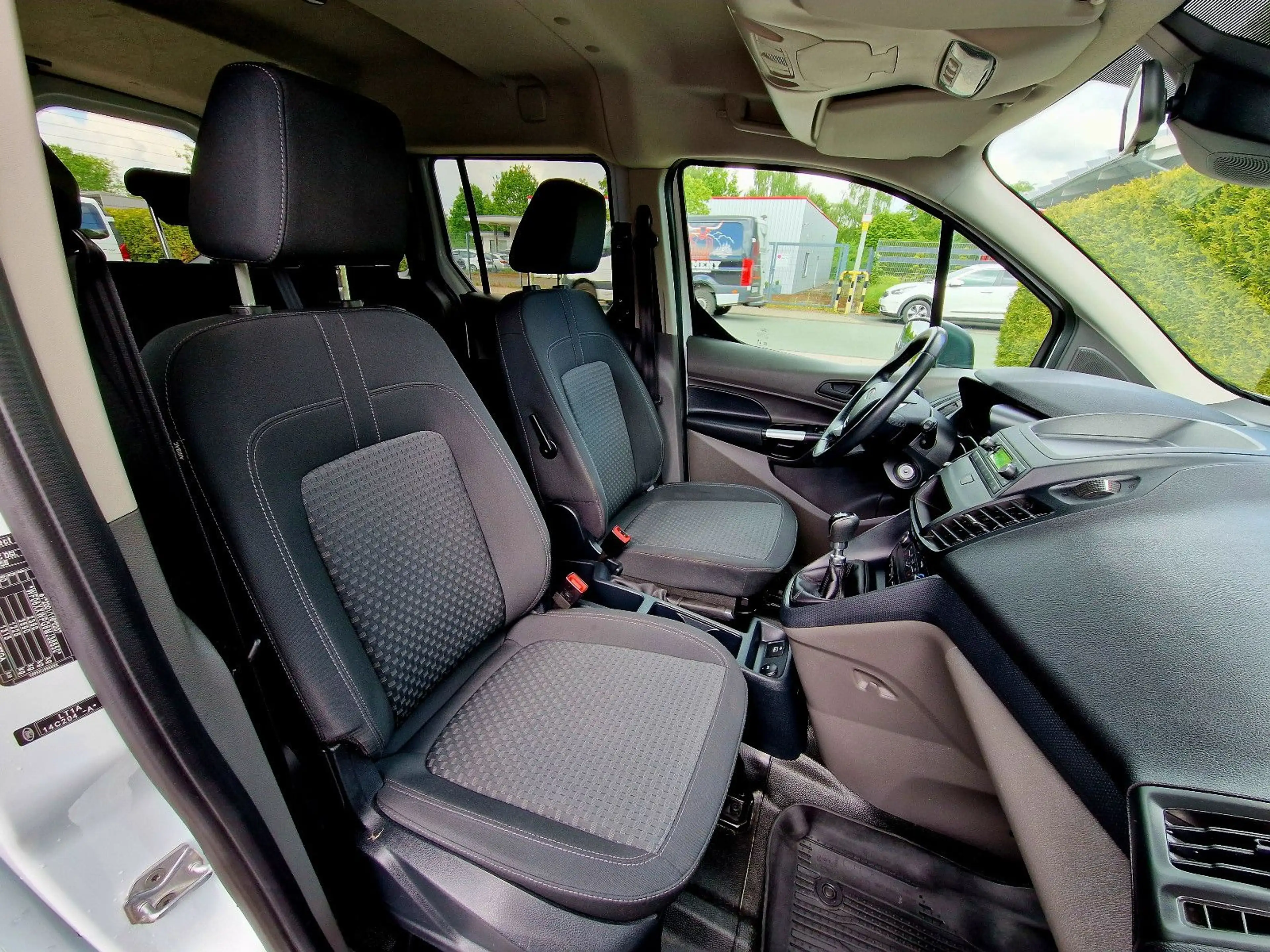 Ford Transit Connect Kombi Trend — photo 15