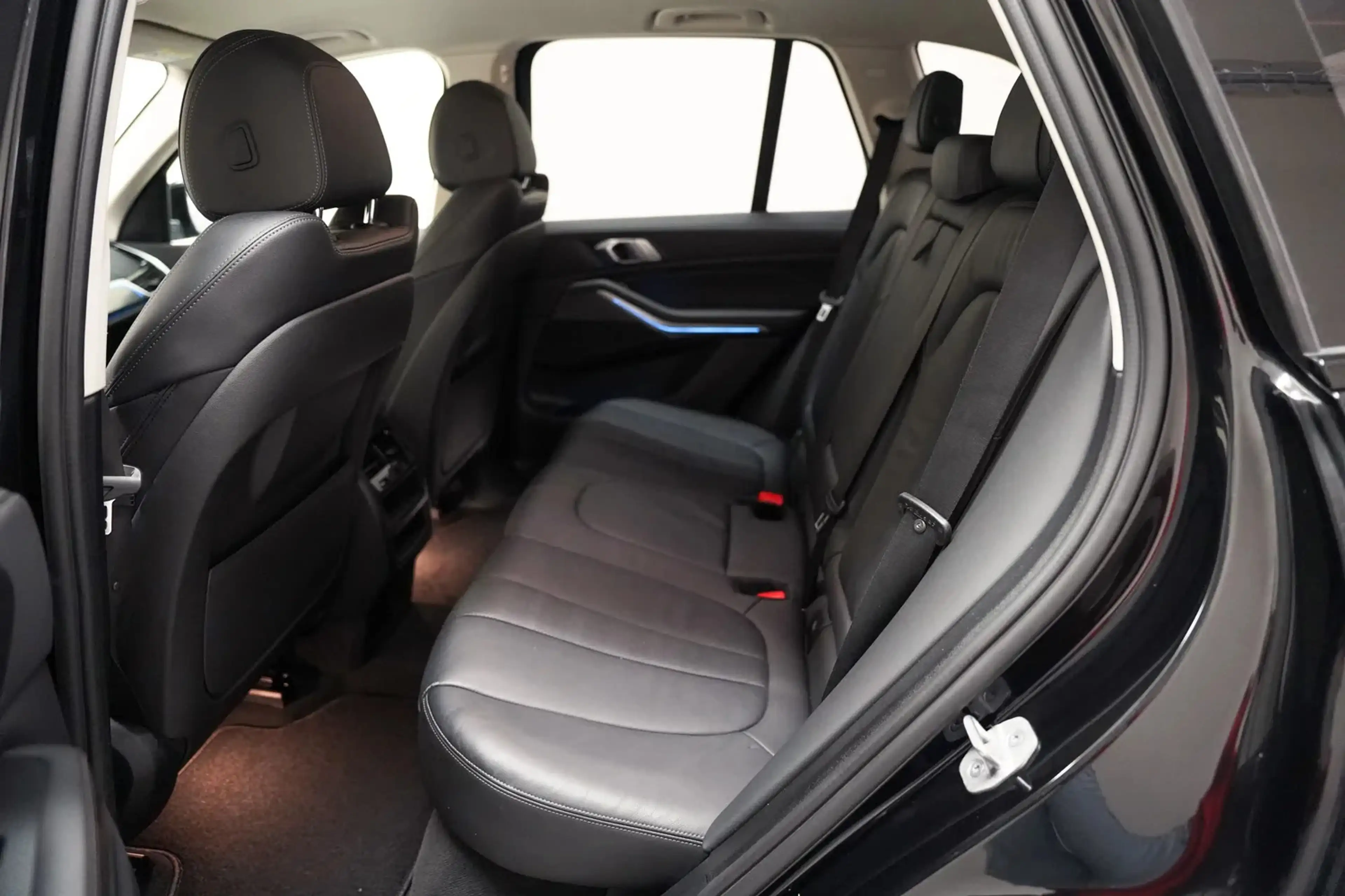 BMW X5 xDrive 45e High Executive Xline [ Luchtvering Adap — photo 15