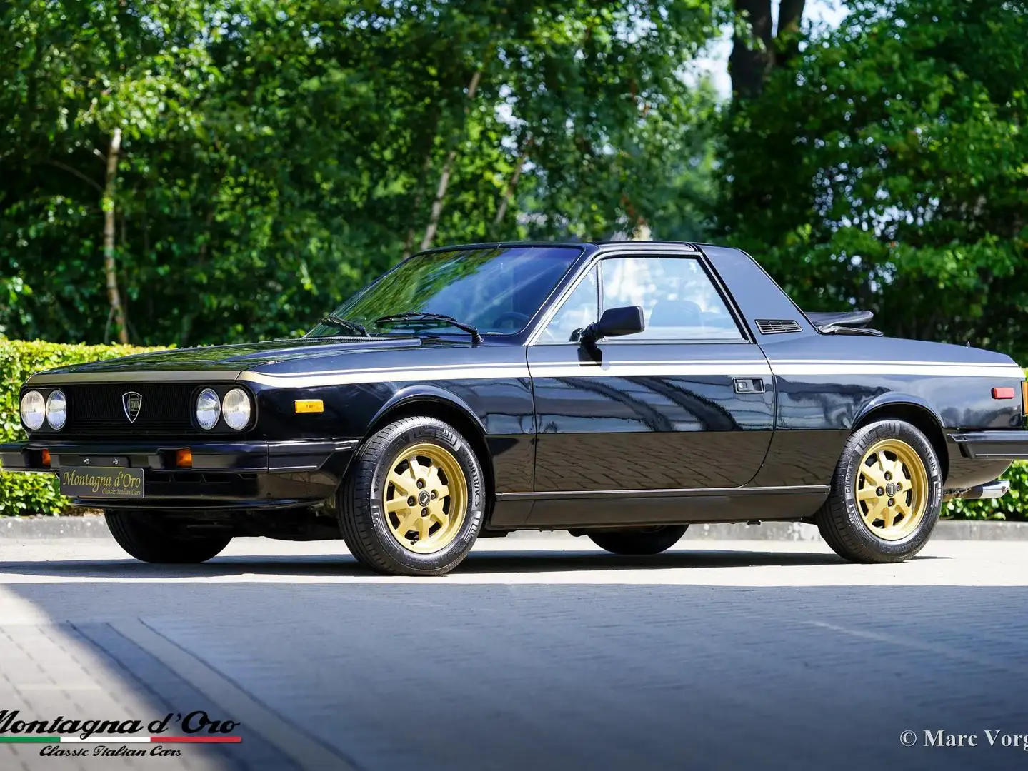Lancia Beta 2000 Spider Zagato Special Noir - 2
