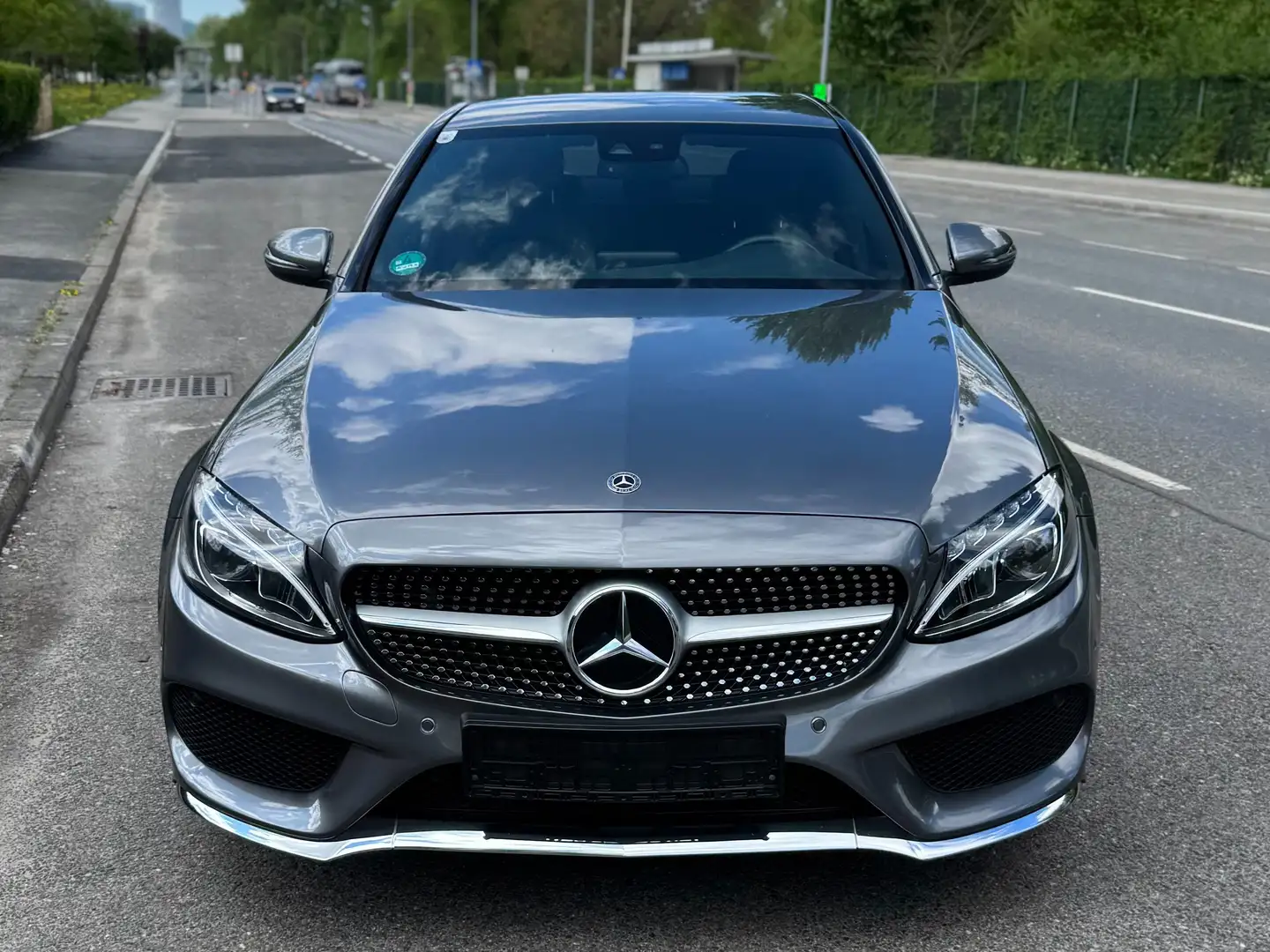 Mercedes-Benz C 220 C 220 d 4MATIC AMG Line Aut. AMG Line Silber - 2