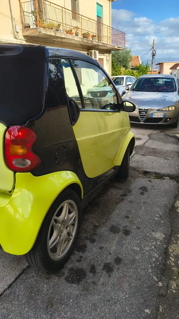 smart forFour Jaune - 1