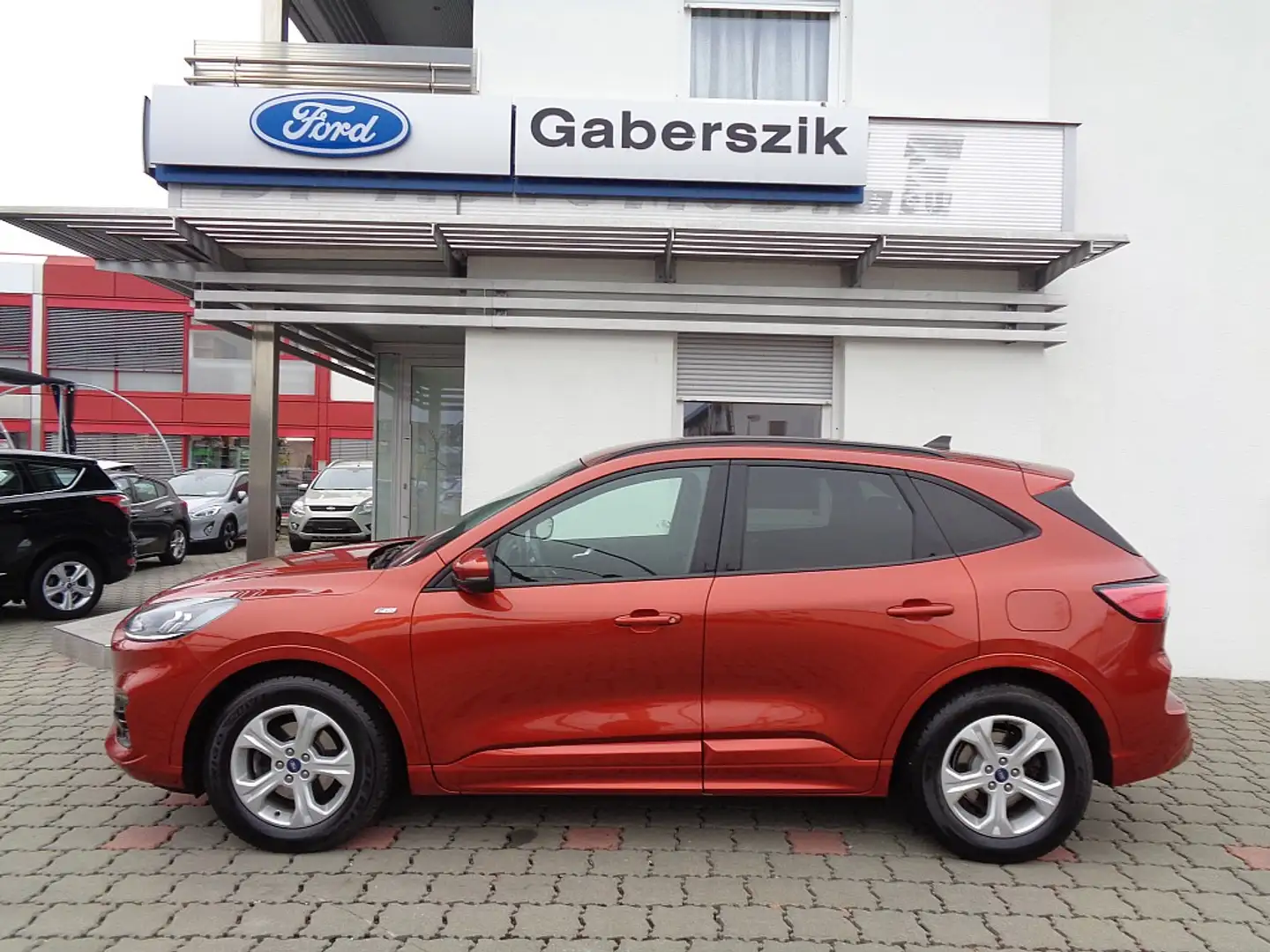 Ford Kuga 1,5 EcoBlue ST-Line Orange - 2