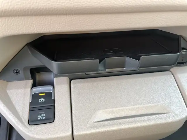 Volkswagen T7 Multivan VW T7 Multivan Business eHybrid 180 kW 4MOTION Ansicht 24