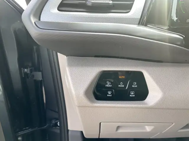 Volkswagen T7 Multivan VW T7 Multivan Business eHybrid 180 kW 4MOTION Ansicht 22