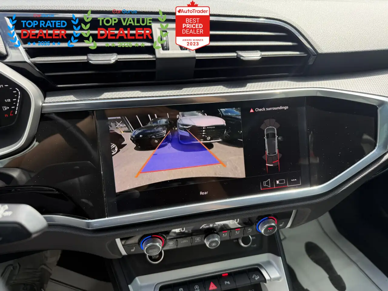 Audi Q3 fotografie Audi Q3
