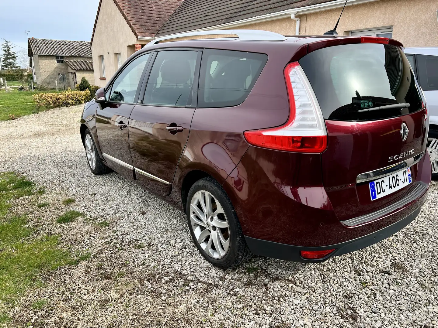 Renault Grand Scenic Scénic dCi 130 Energy FAP eco2 Initiale 7 pl - 2