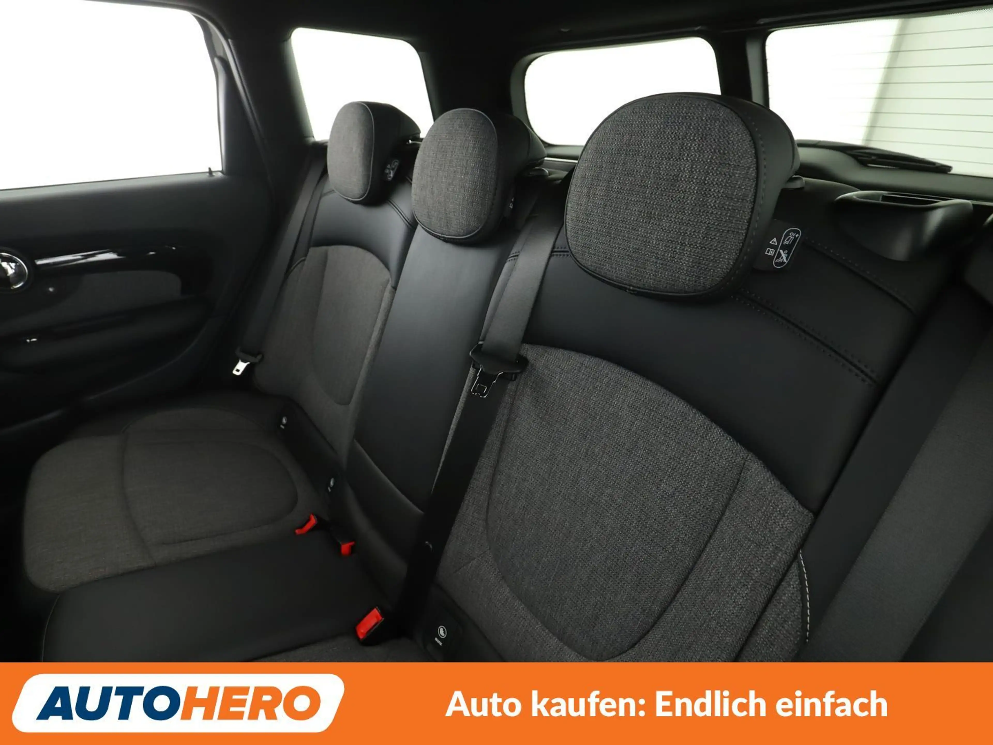 MINI Cooper Clubman Cooper*NAVI*TEMPO*PDC*SHZ*LIM*ALU*KLIMA* — photo 14