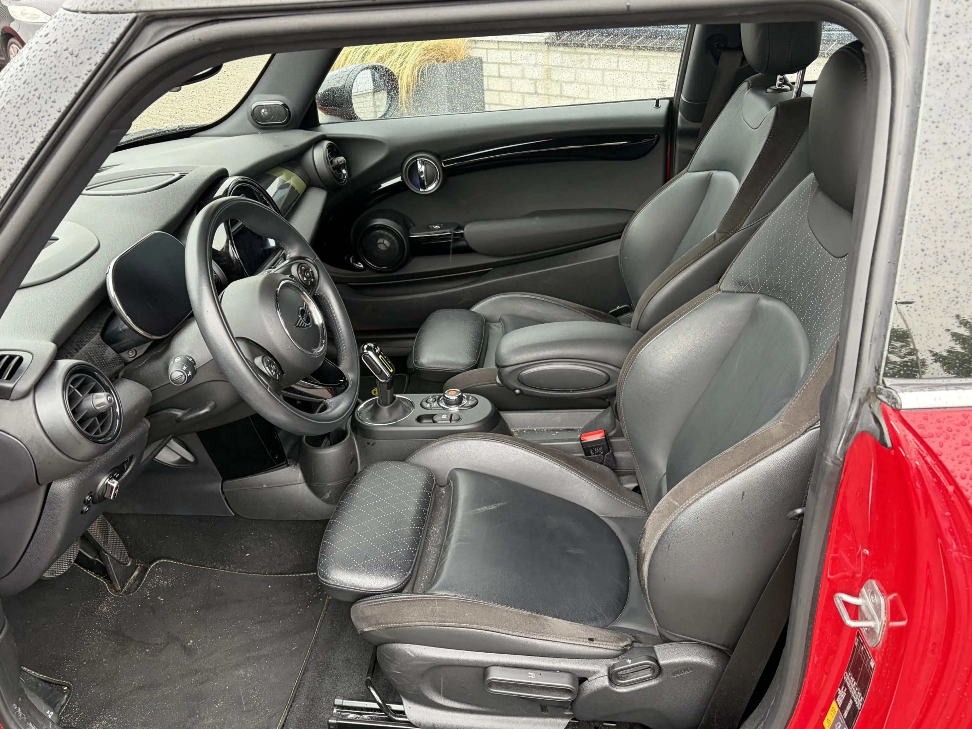 MINI Electric Charged 33 kWh CAMERA LEDER NAV ENZ 183KM — photo 4