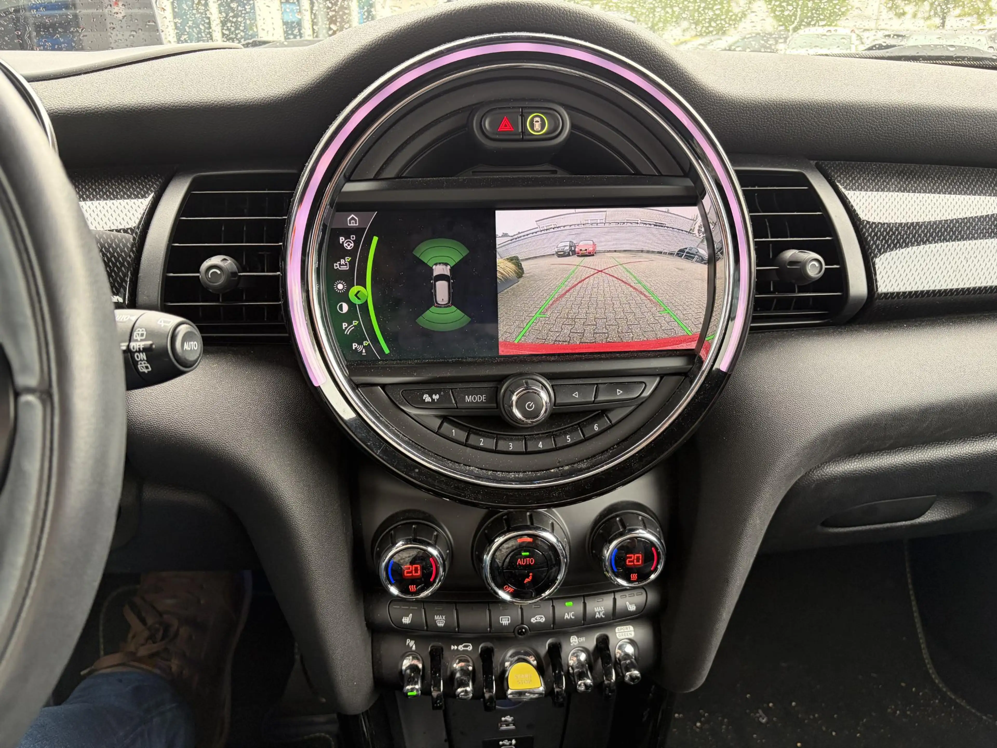 MINI Electric Charged 33 kWh CAMERA LEDER NAV ENZ 183KM — photo 13