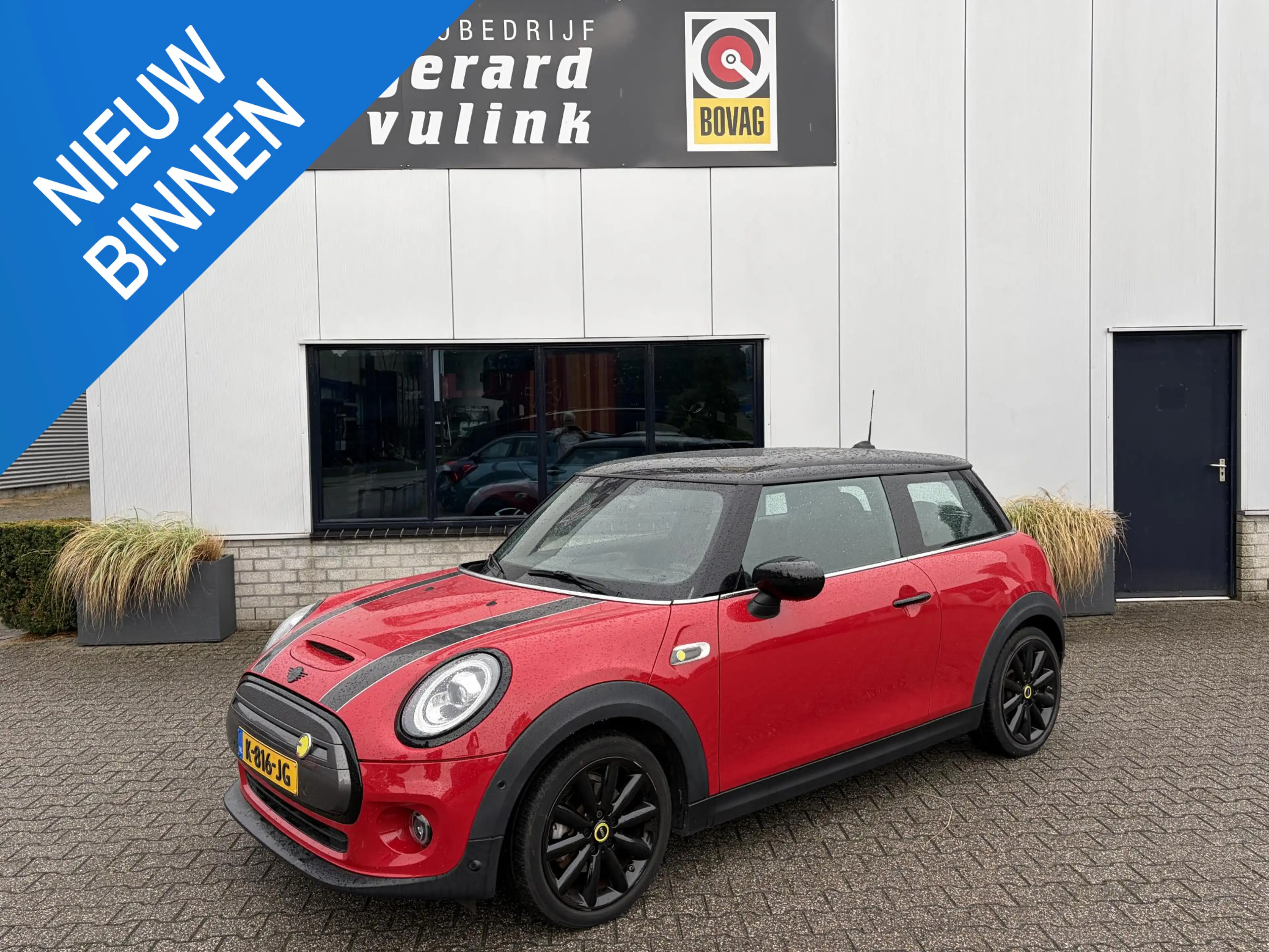 MINI Electric Charged 33 kWh CAMERA LEDER NAV ENZ 183KM