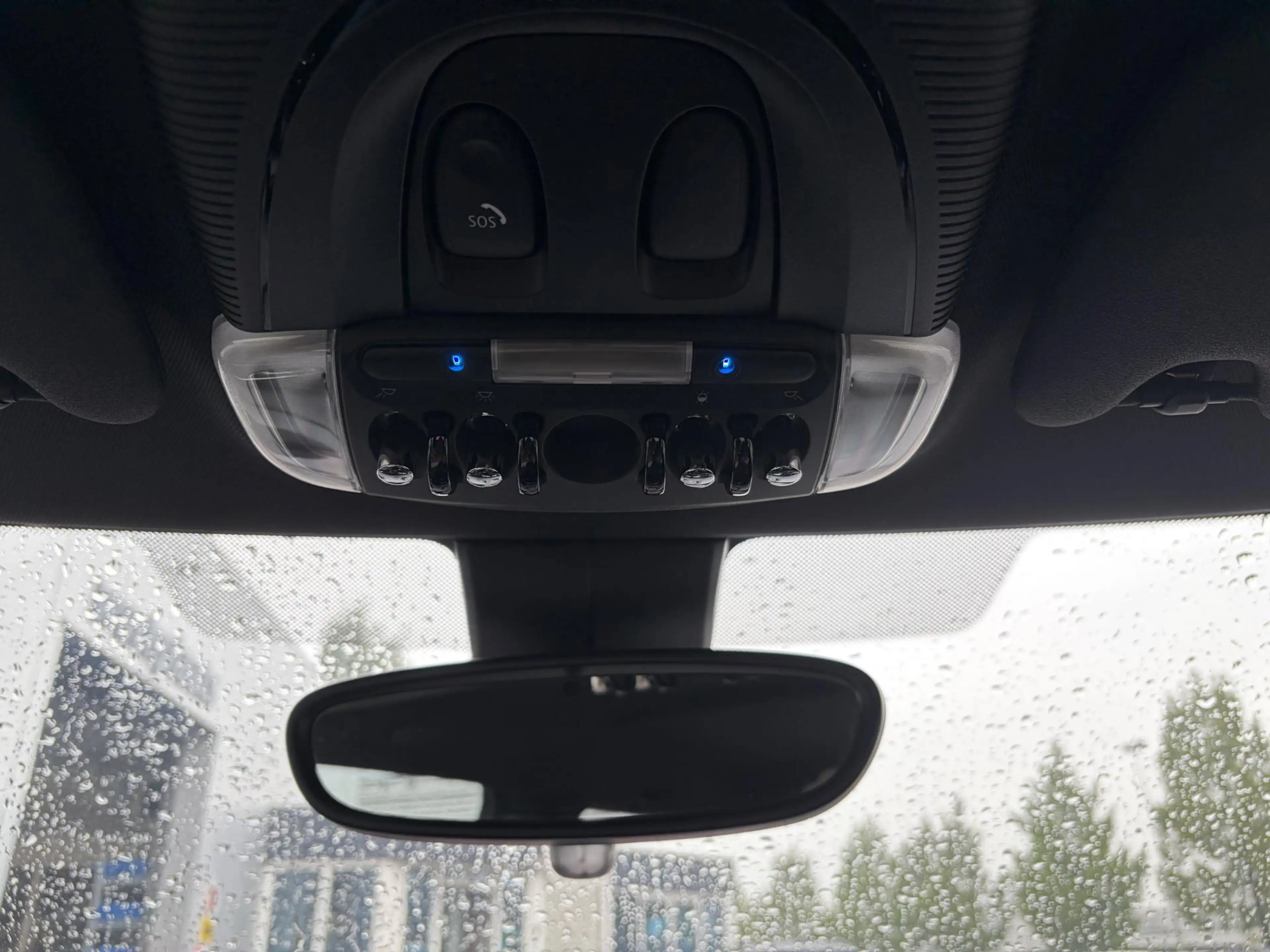 MINI Electric Charged 33 kWh CAMERA LEDER NAV ENZ 183KM — photo 14