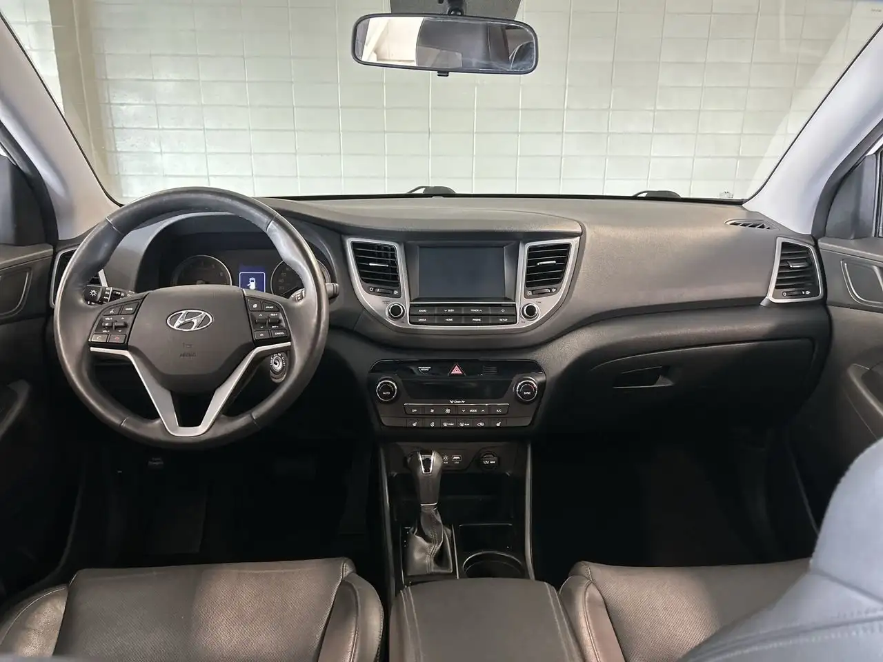 Hyundai TUCSON photo Hyundai TUCSON