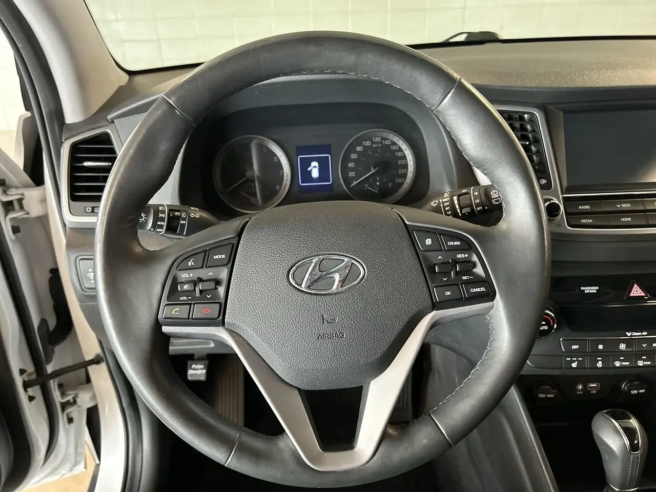 Hyundai TUCSON photo Hyundai TUCSON
