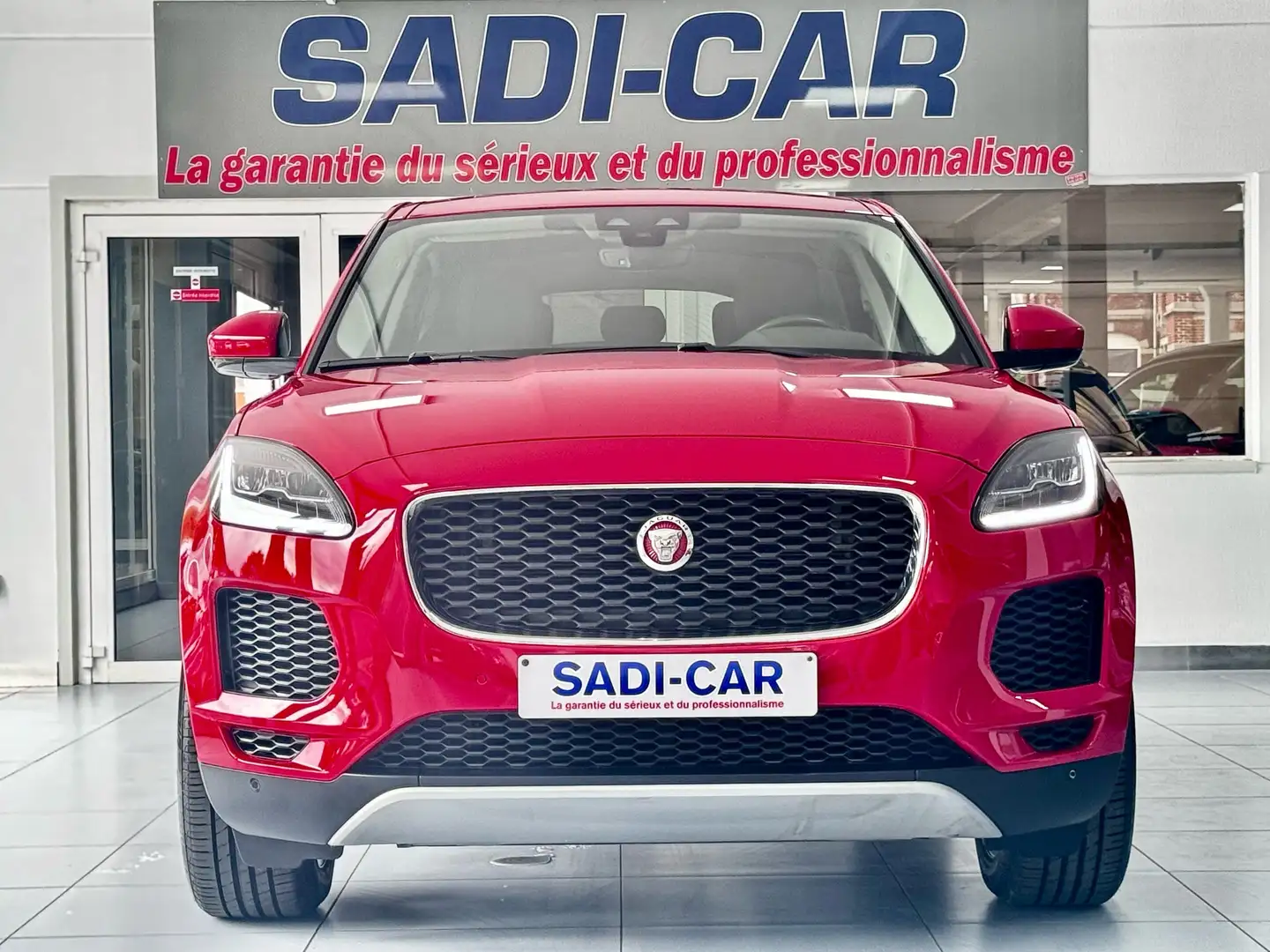 Jaguar E-Pace D150 - 2.0 D 150cv PACKSPORT Rood - 2