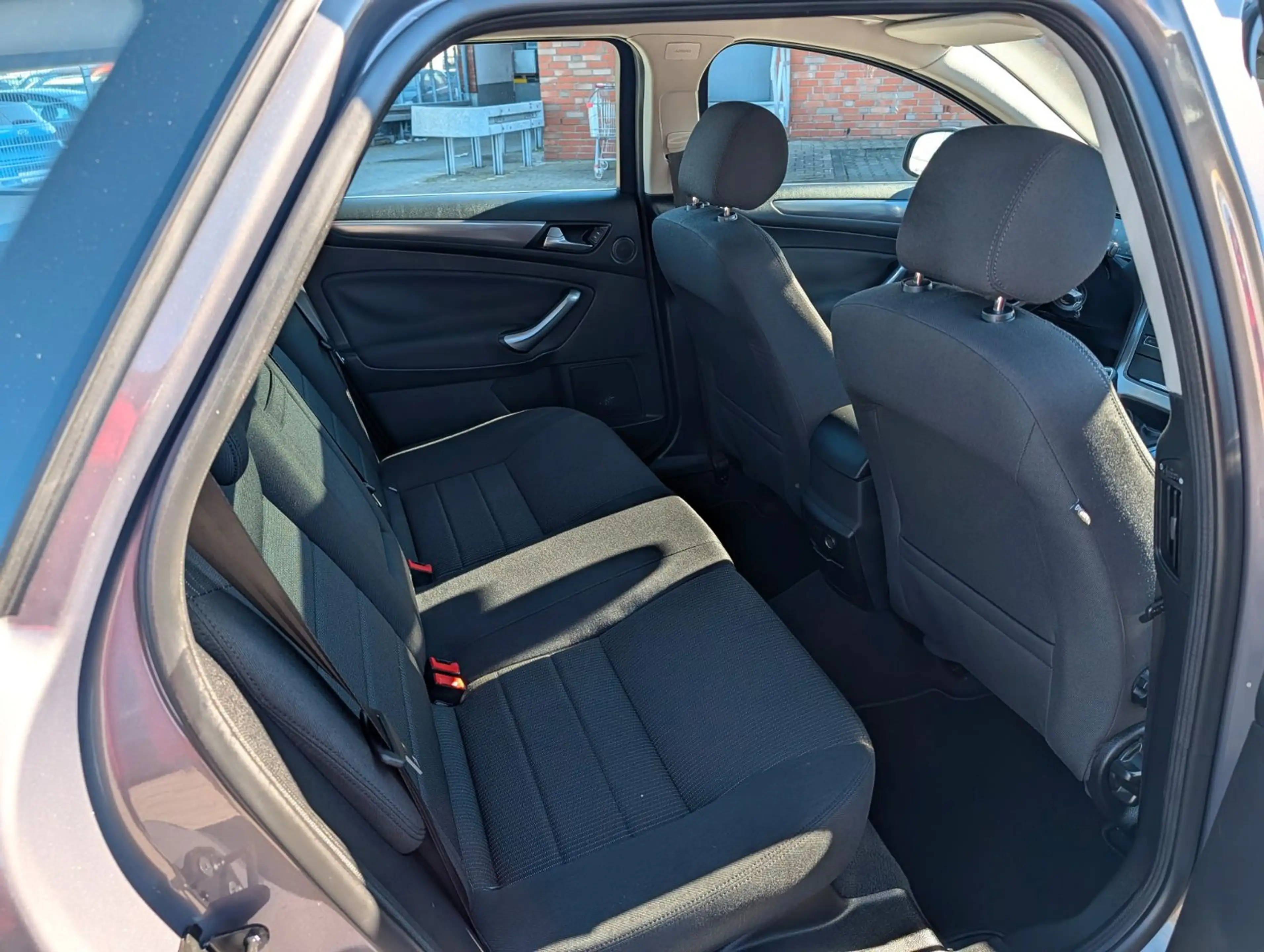 Ford Mondeo 1,6 Titanium GARANTIE KLIMATRONIC NAVI SD — photo 15