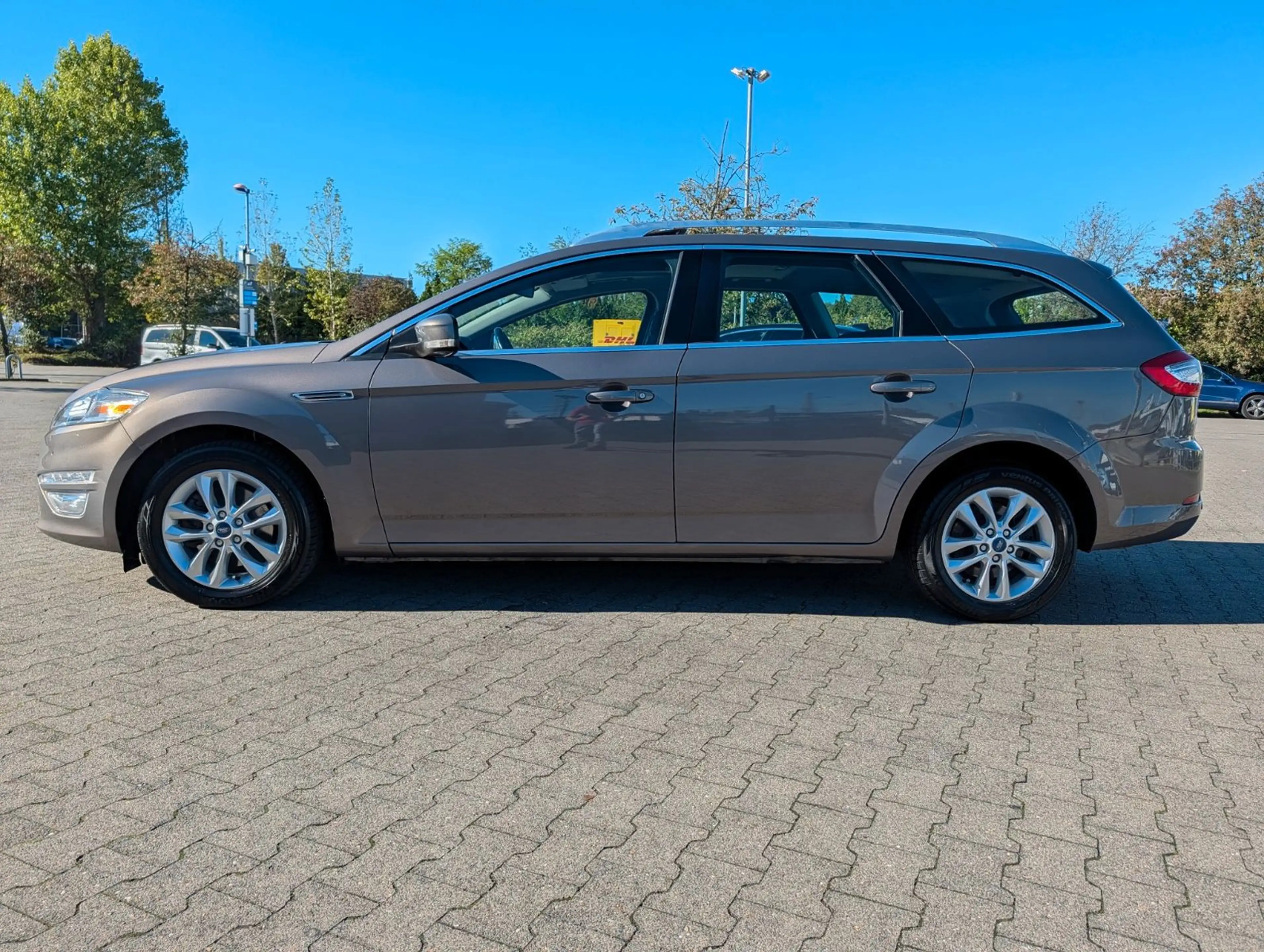 Ford Mondeo 1,6 Titanium GARANTIE KLIMATRONIC NAVI SD — photo 4