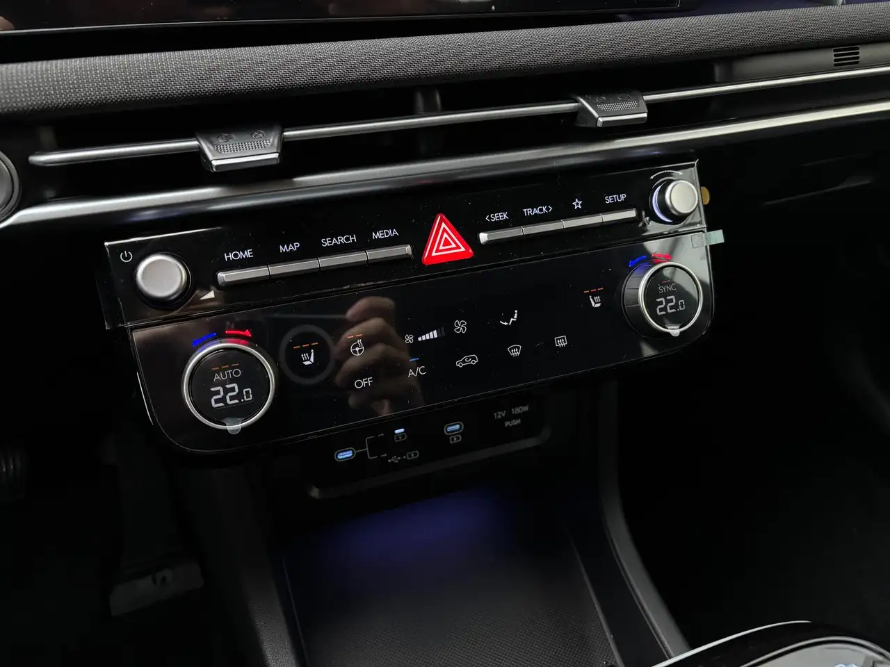 Hyundai TUCSON T-GDi 160 DCT E-Shift MHEV Advanced ASCC 24