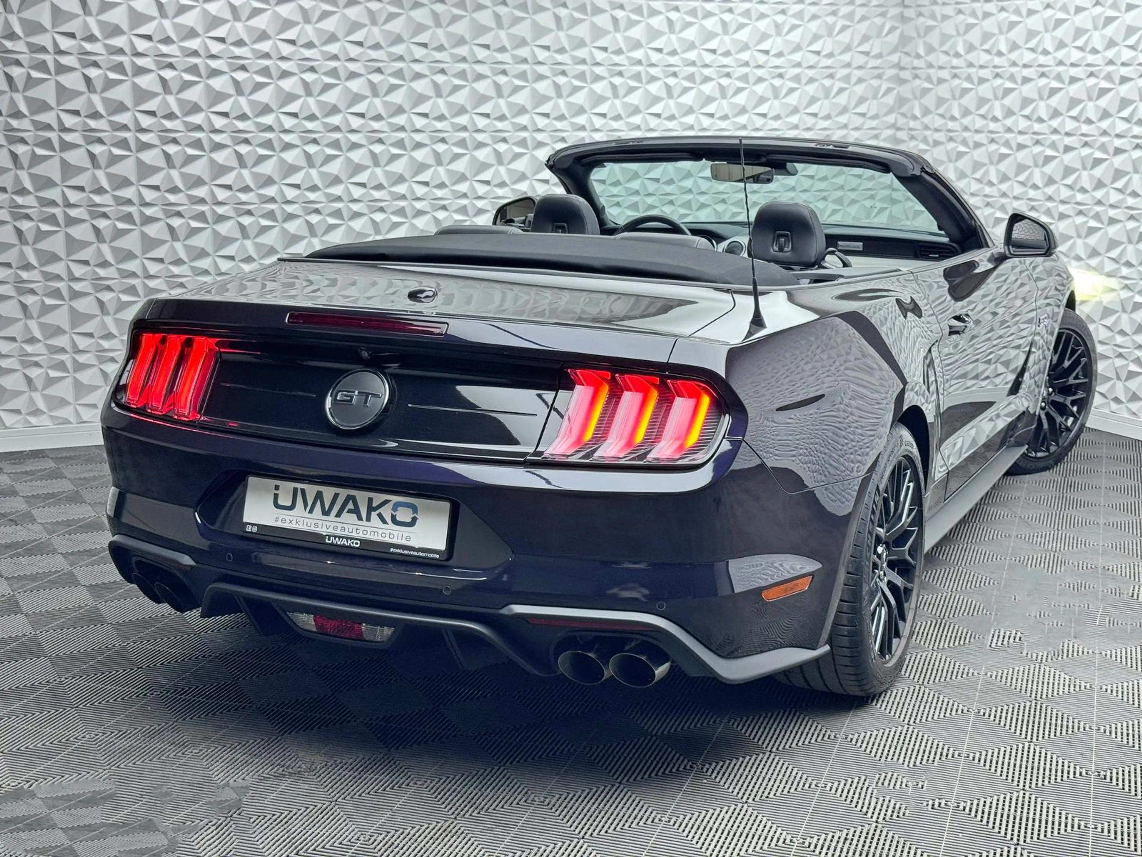 Ford Mustang GT 5.0 CONVERTIBLE*DEUTSCH*B&O*KLAPPE*ACC*RCAM — photo 3