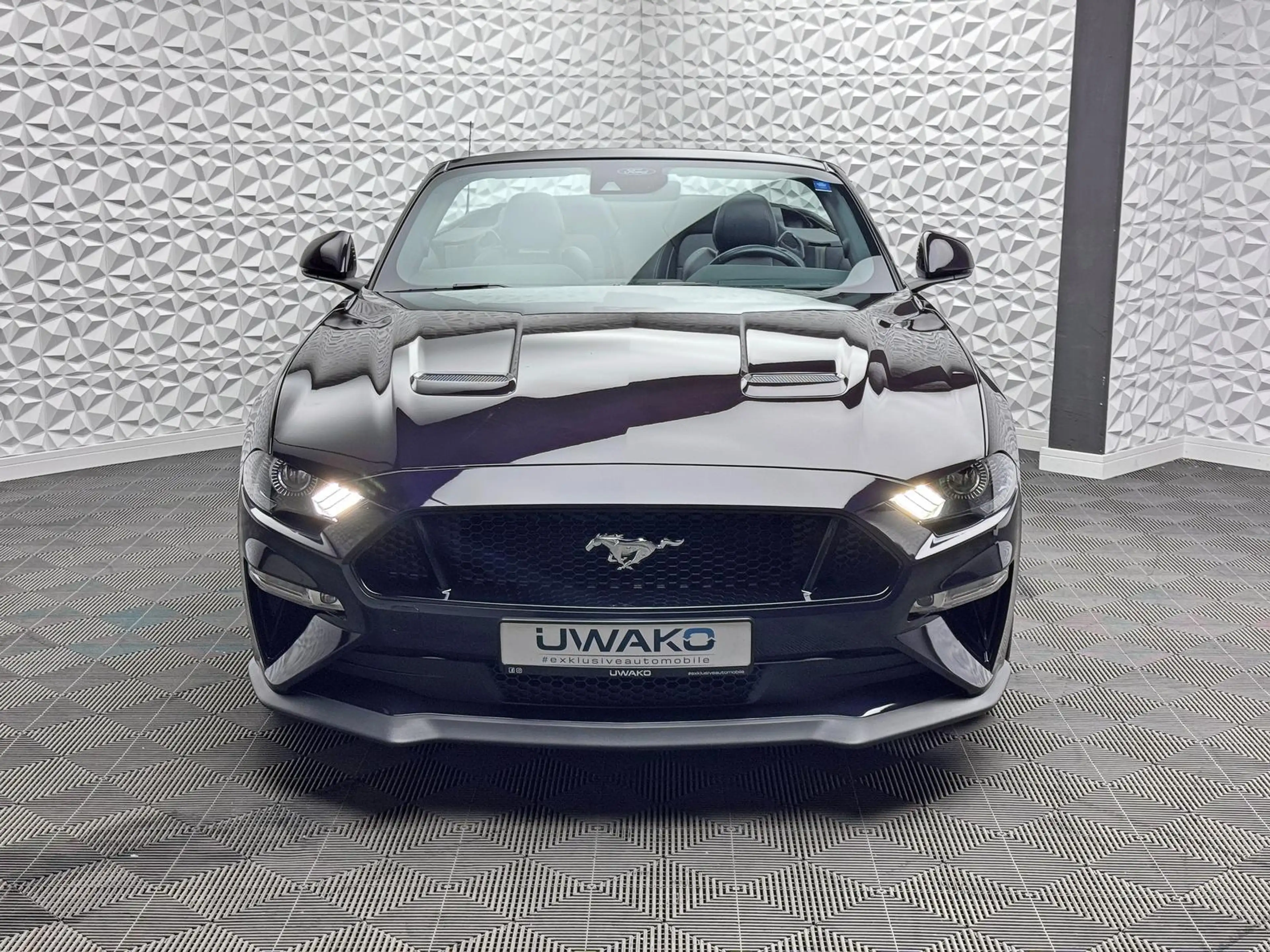 Ford Mustang GT 5.0 CONVERTIBLE*DEUTSCH*B&O*KLAPPE*ACC*RCAM — photo 6