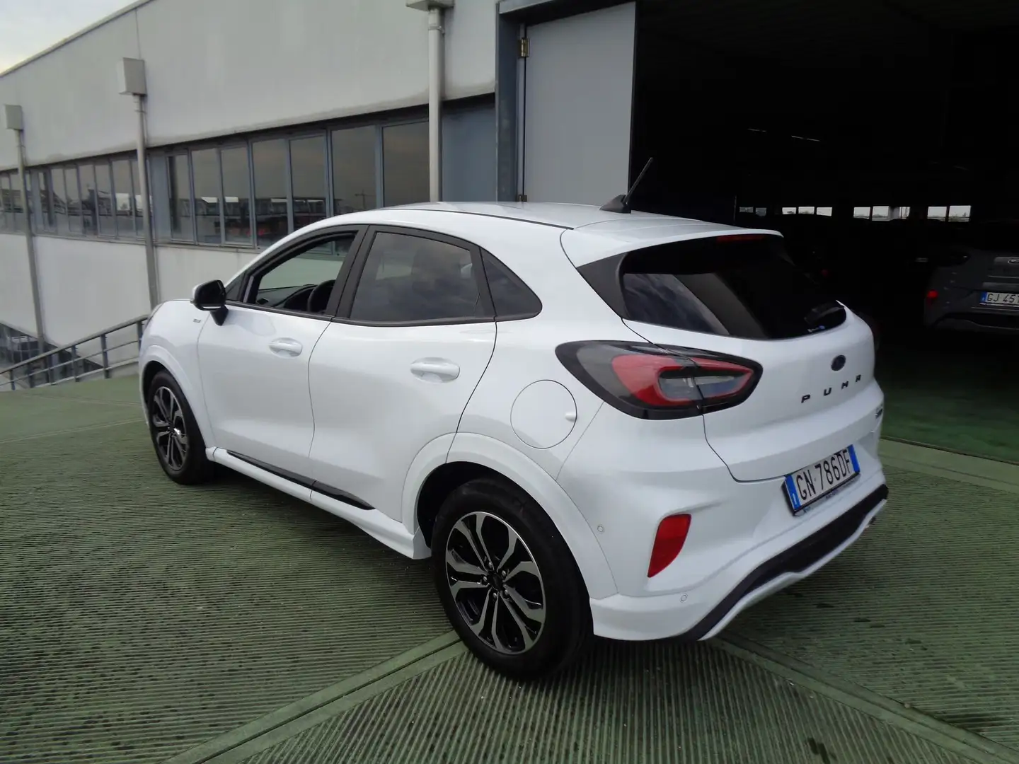 Ford Puma Puma 1.0 EcoBoost Hybrid 125 CV S&S aut. ST-Line Wit - 2