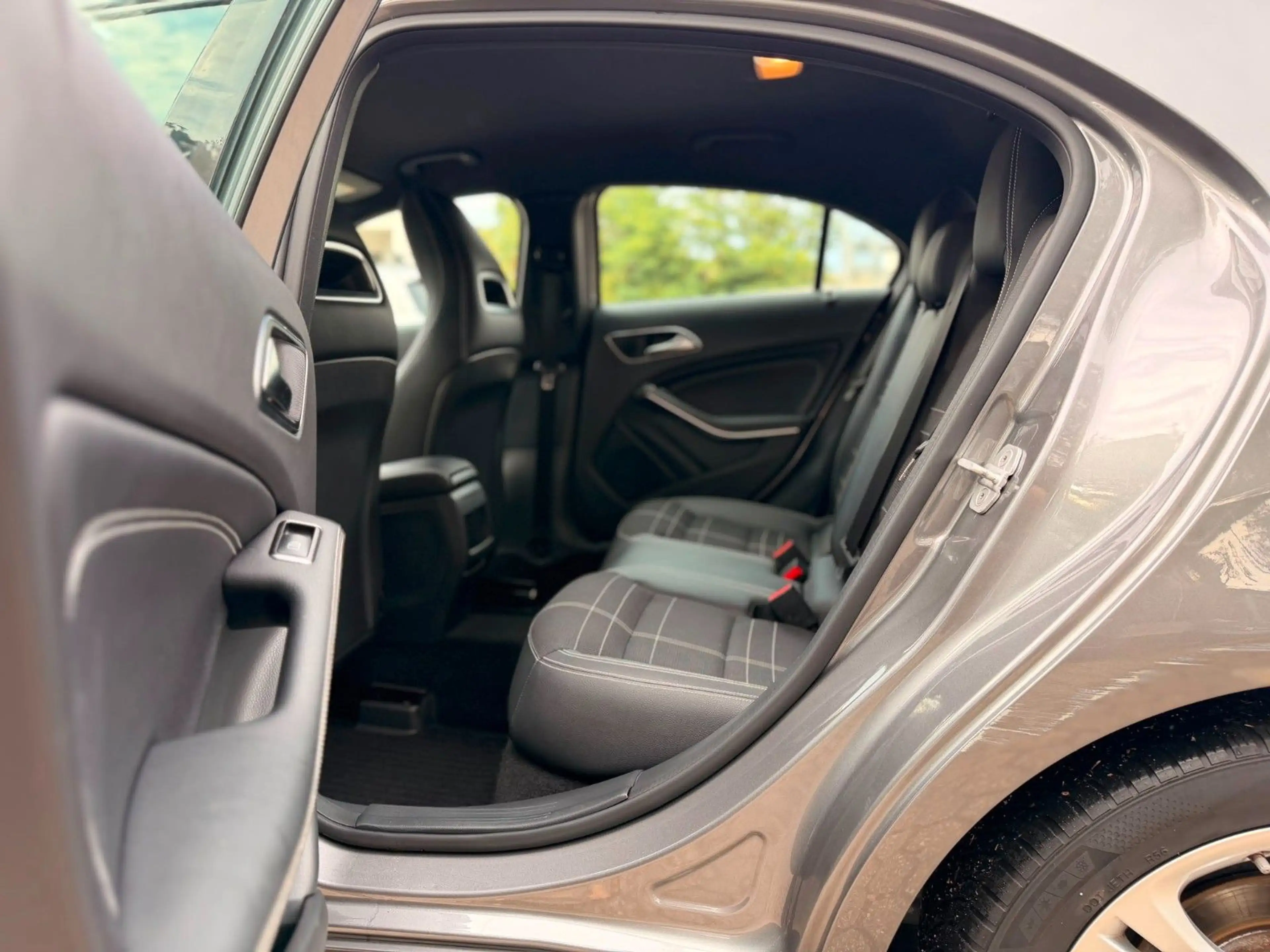 Mercedes-Benz A 200 Automatik BE Urban — photo 12