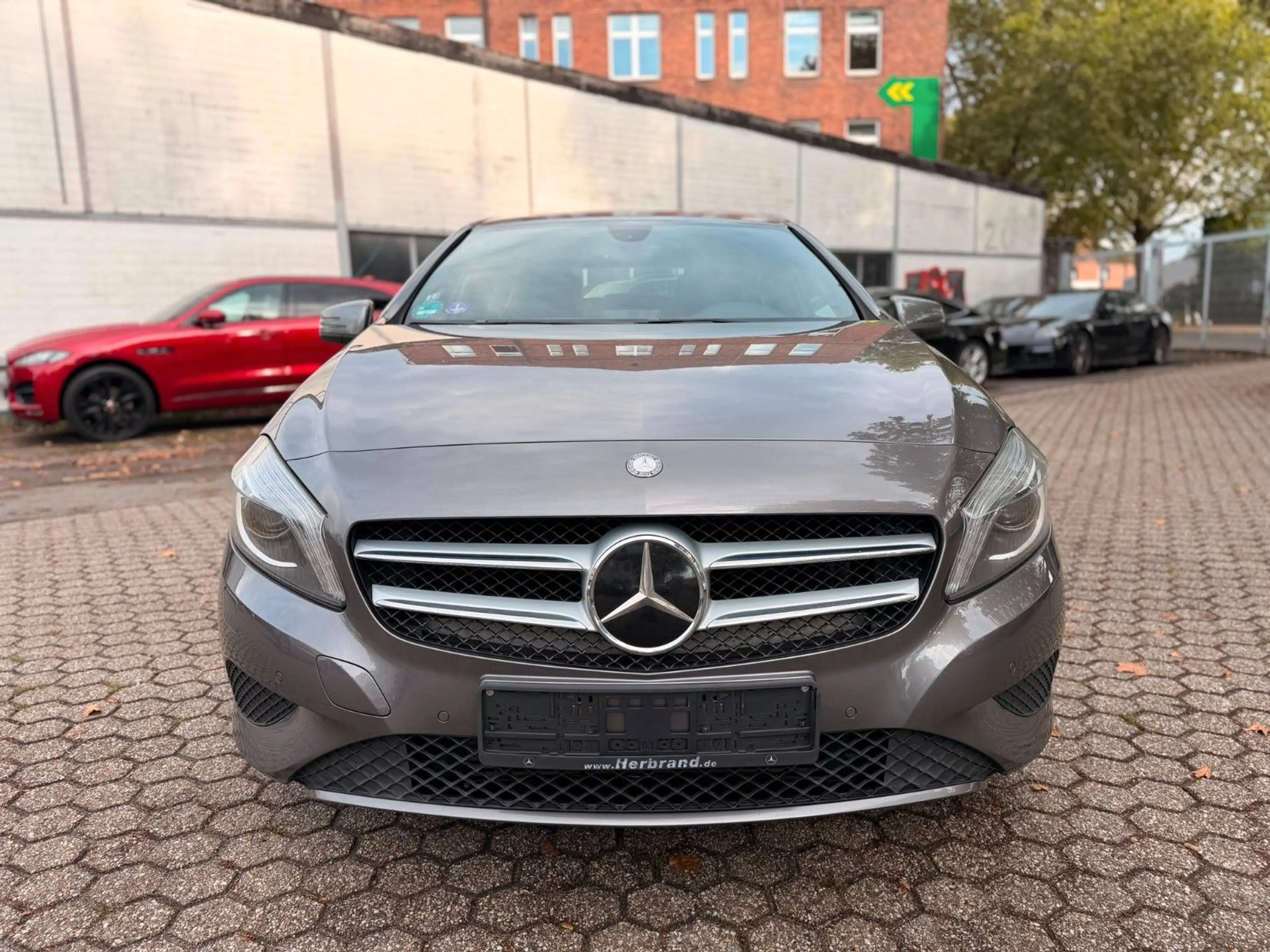 Mercedes-Benz A 200 Automatik BE Urban — photo 2