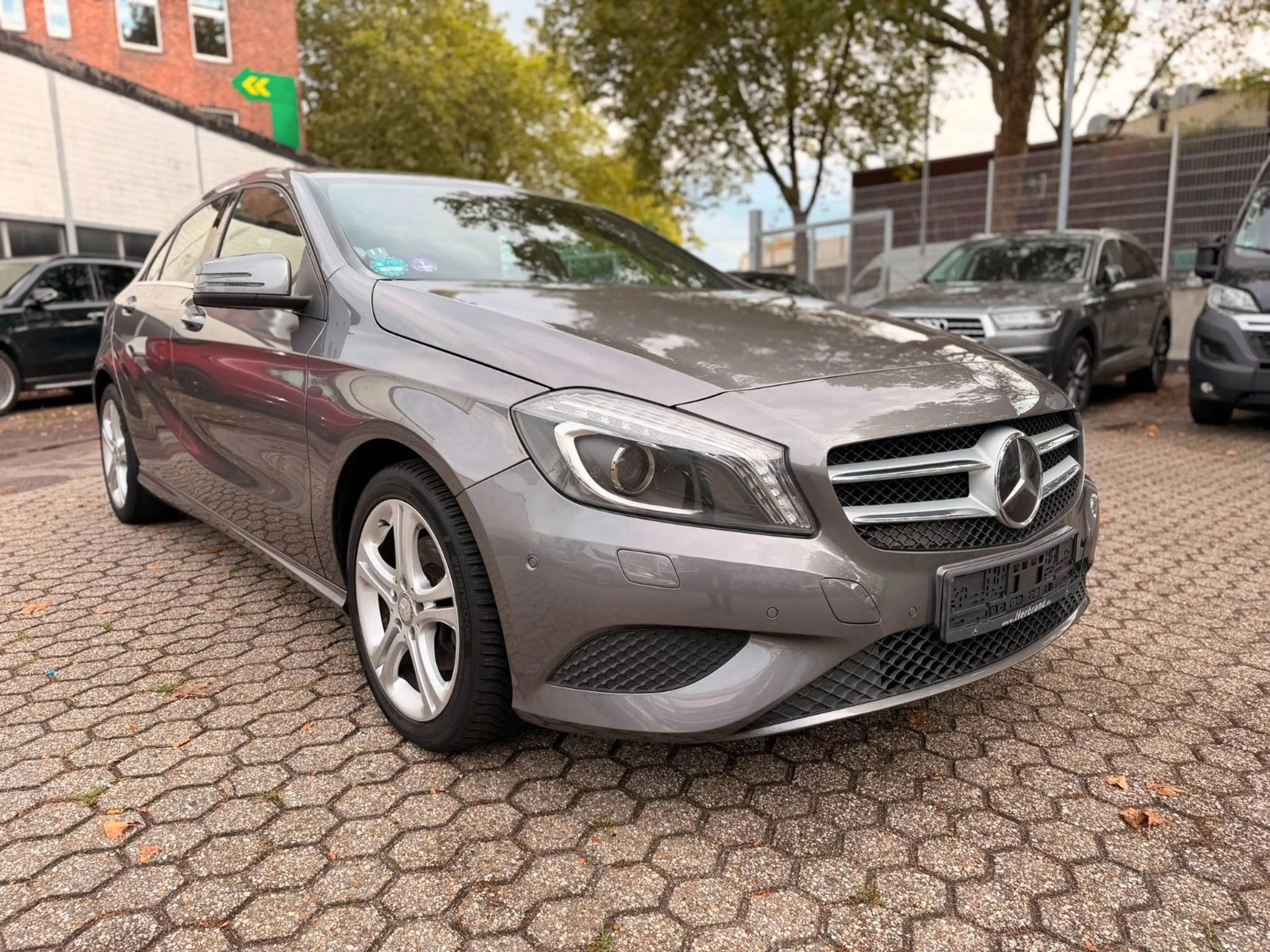 Mercedes-Benz A 200 Automatik BE Urban — photo 8
