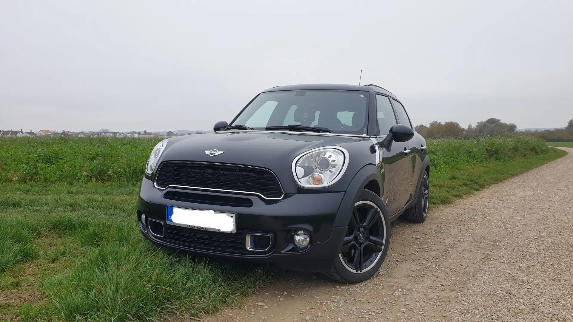 MINI Cooper S Countryman All4 Aut. Černá - 1