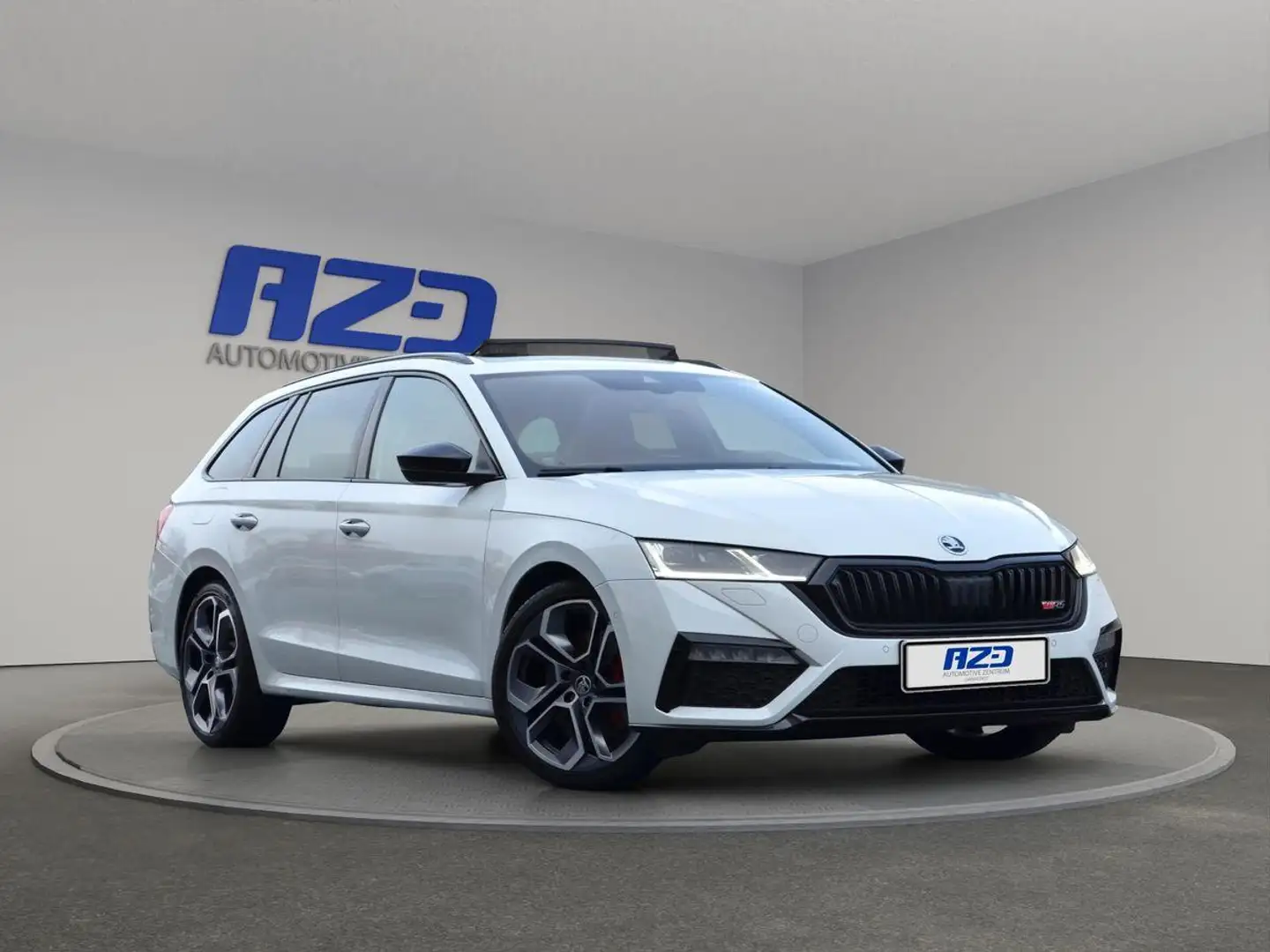Skoda Octavia RS TSI DSG STNDHZ PANO AHK MATRIX ACC Blanc - 2