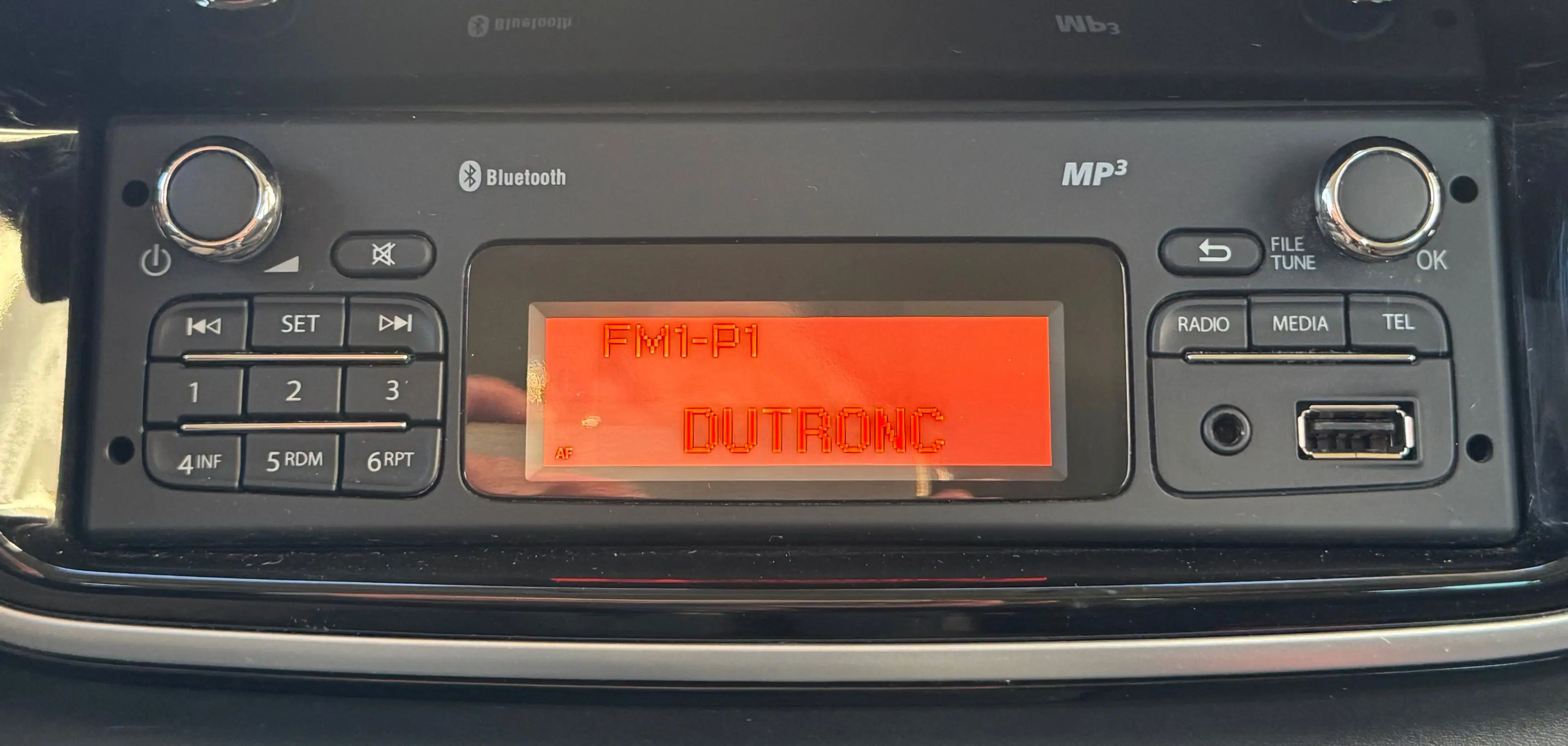 Renault Kangoo Kangoo 1.5 Blue dCi Limited CLIM AUTO DETECT ACC — photo 9