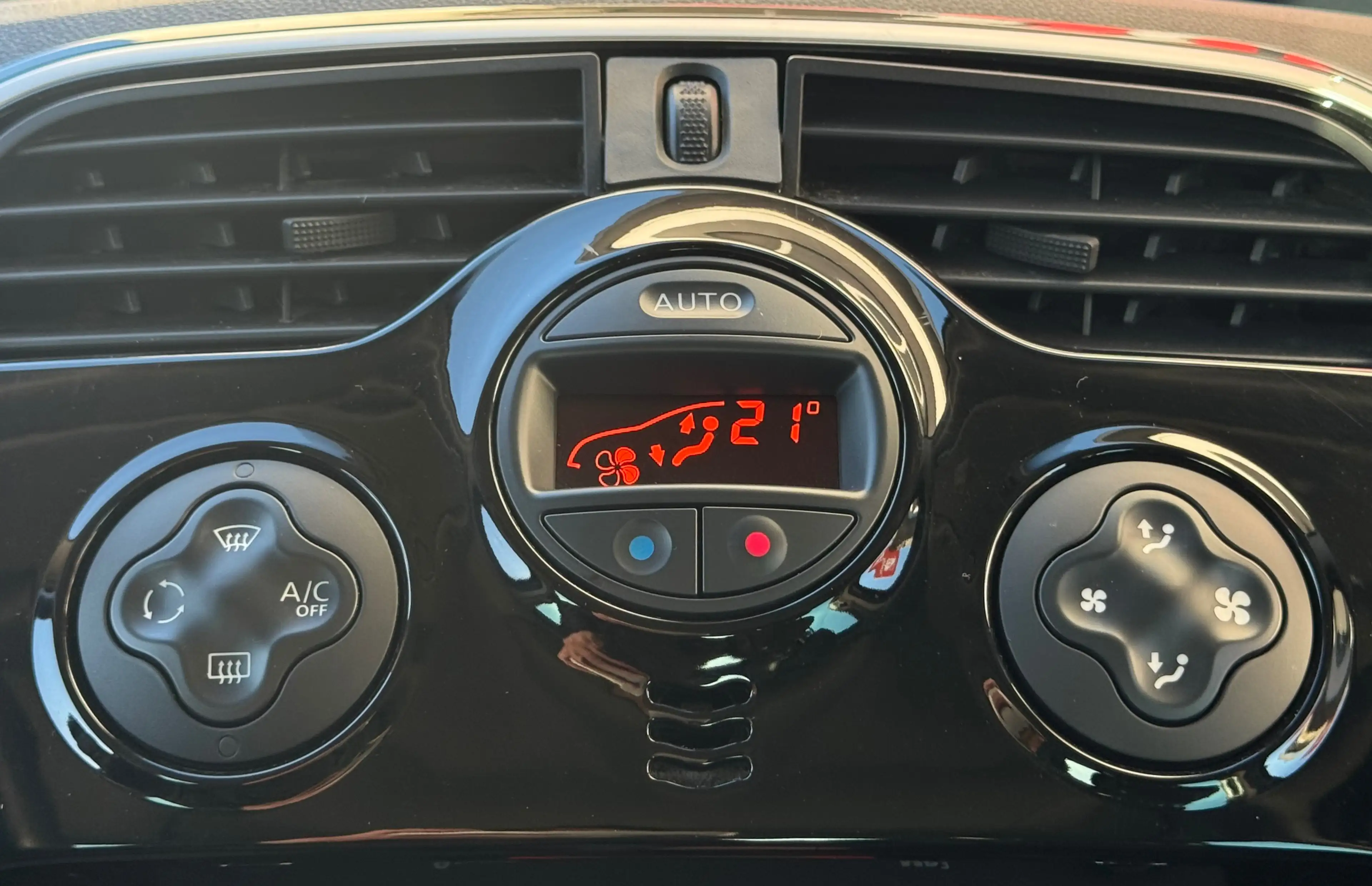 Renault Kangoo Kangoo 1.5 Blue dCi Limited CLIM AUTO DETECT ACC — photo 8