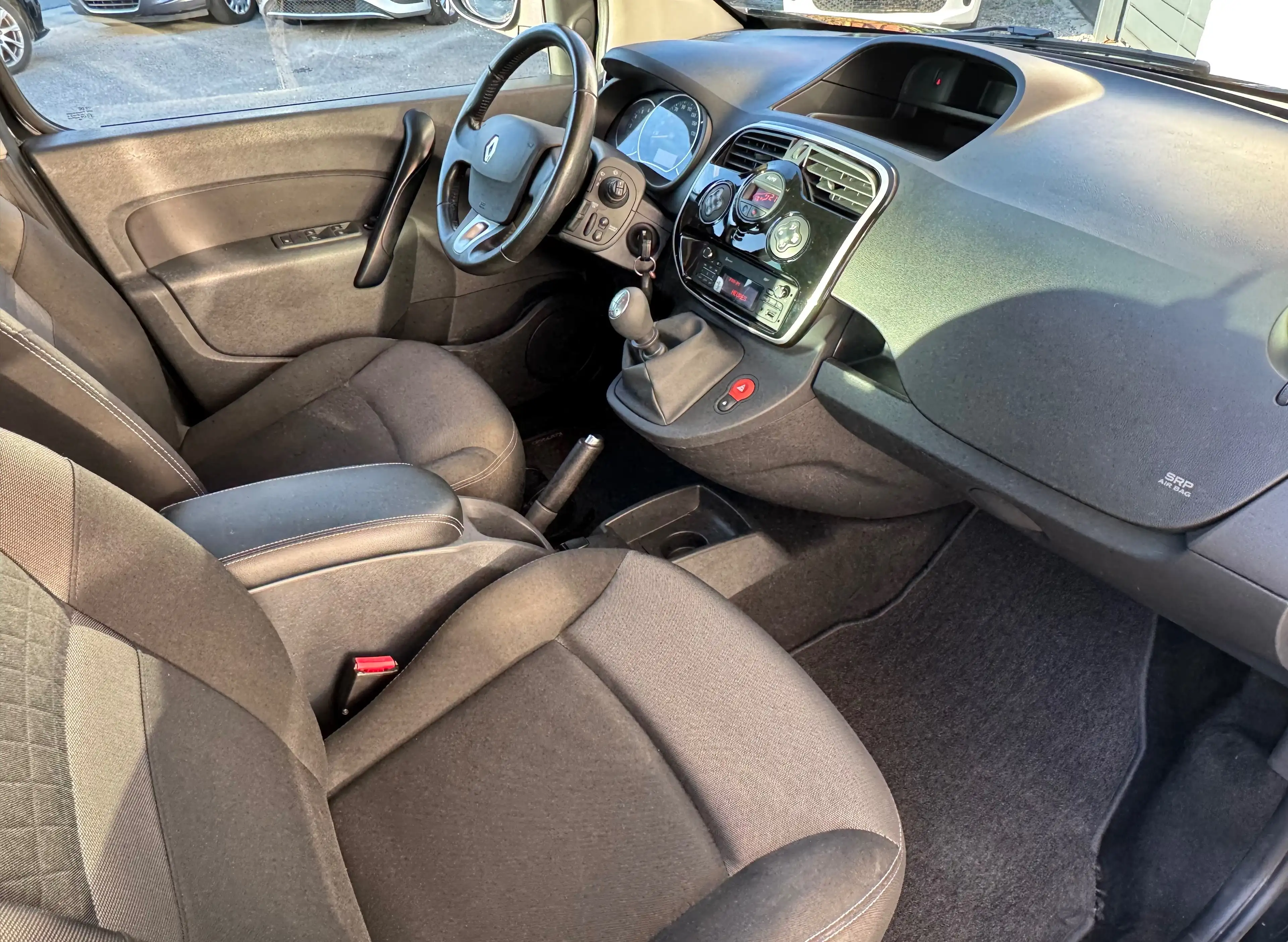 Renault Kangoo Kangoo 1.5 Blue dCi Limited CLIM AUTO DETECT ACC — photo 5